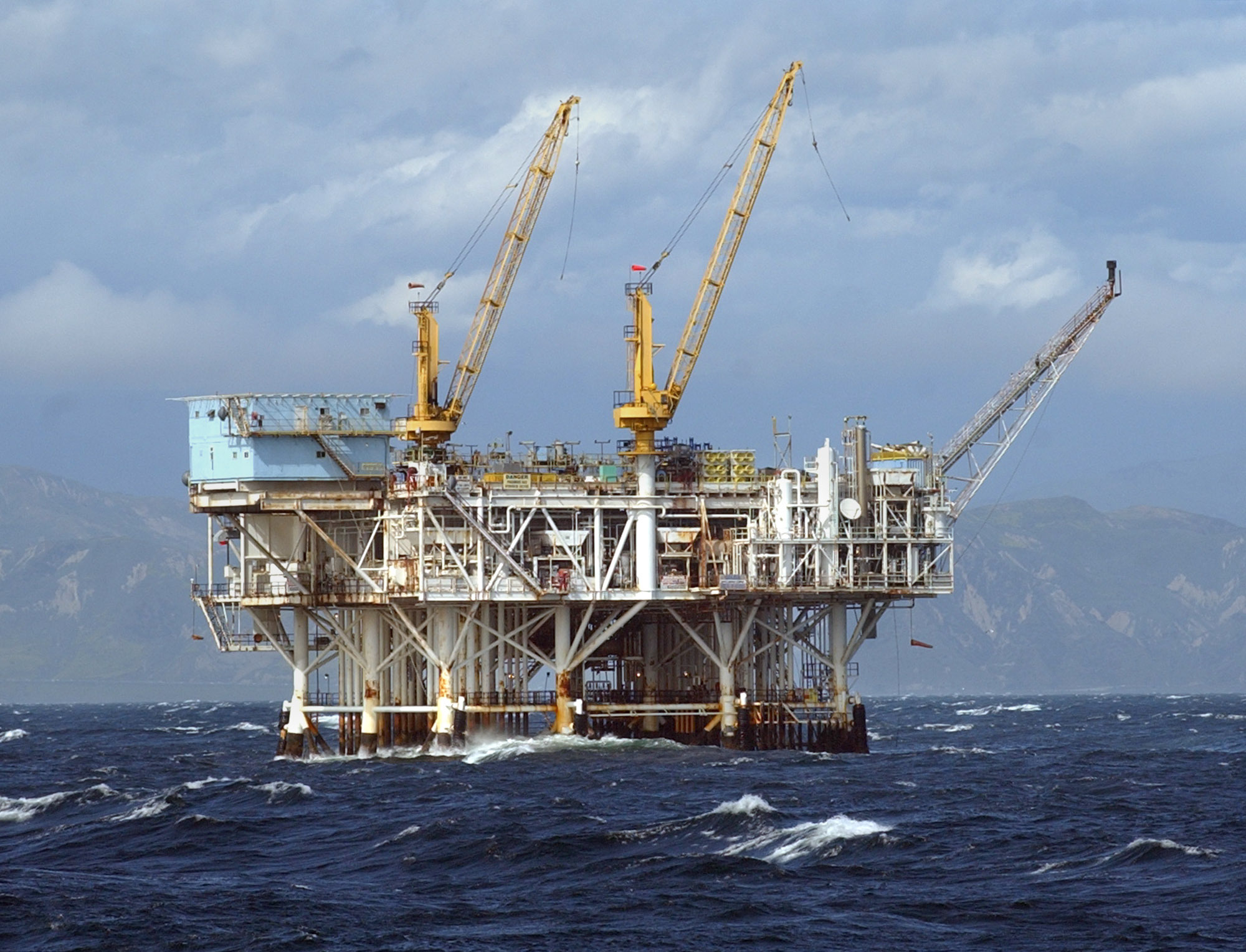 Trump administration proposes weakening offshore drilling safety rules