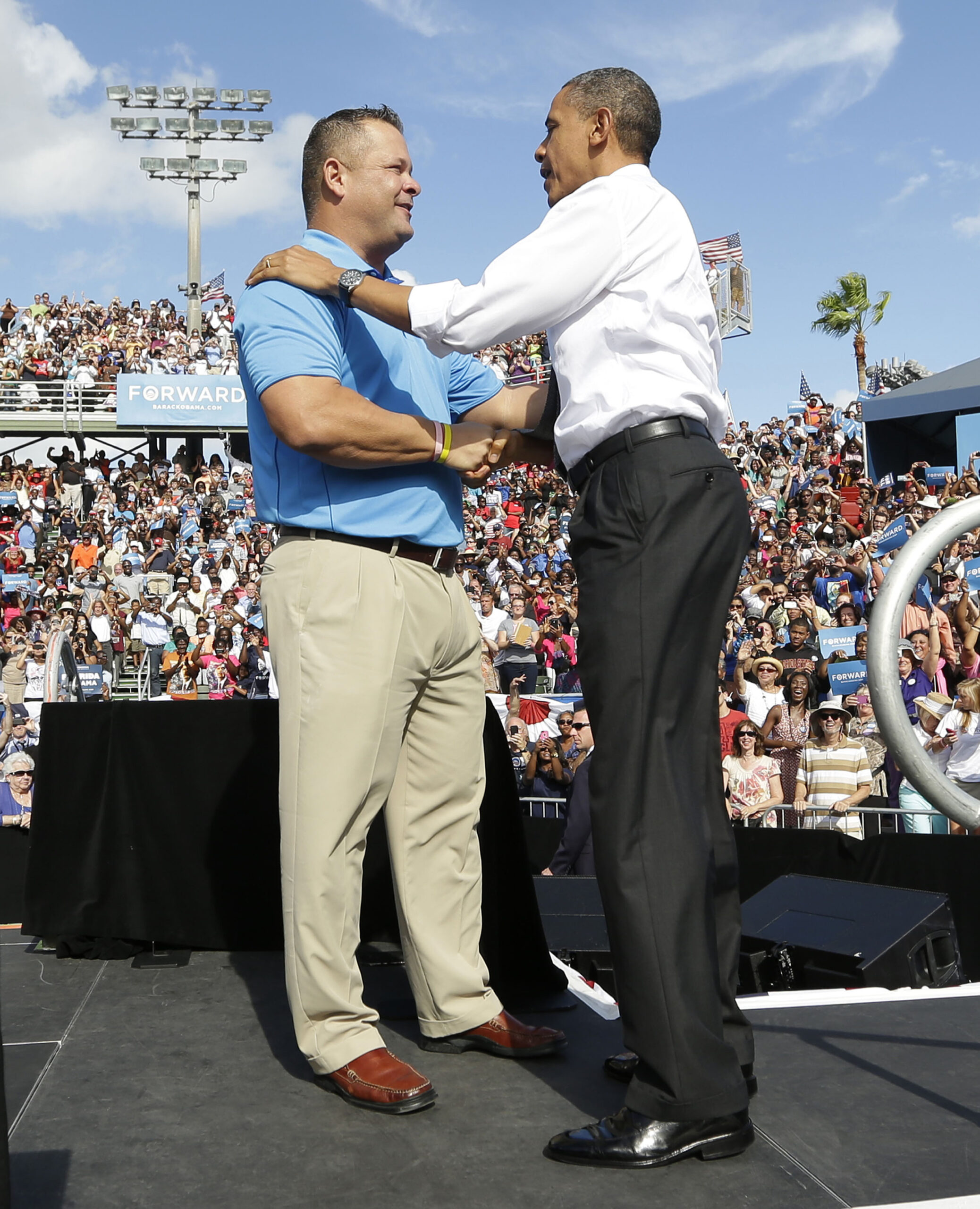 Obama brandishes second-term job plan in sprint to Election Day
