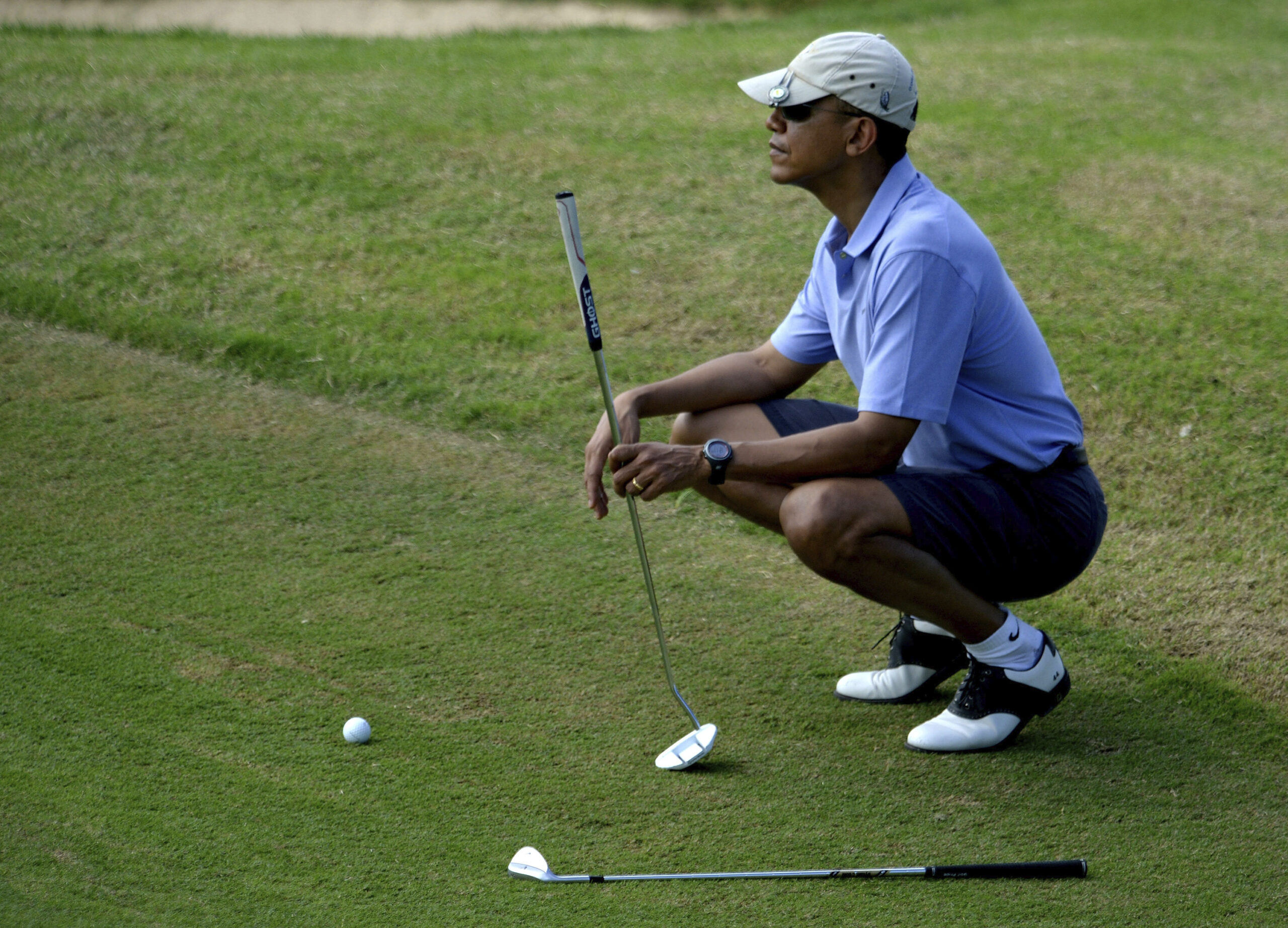 Obama disses ‘Auntie’ one last time: Skips her funeral to golf