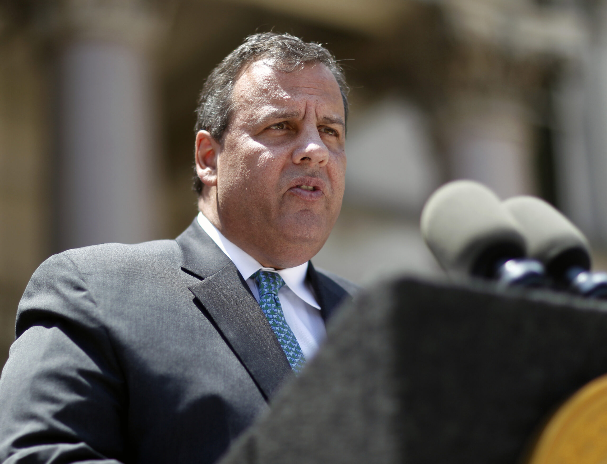 AP sources: Christie faces another bridge probe