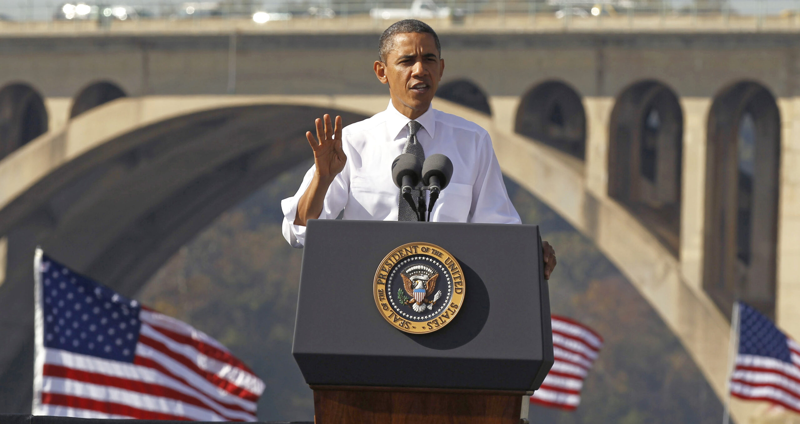 White House to focus on road, bridge repair