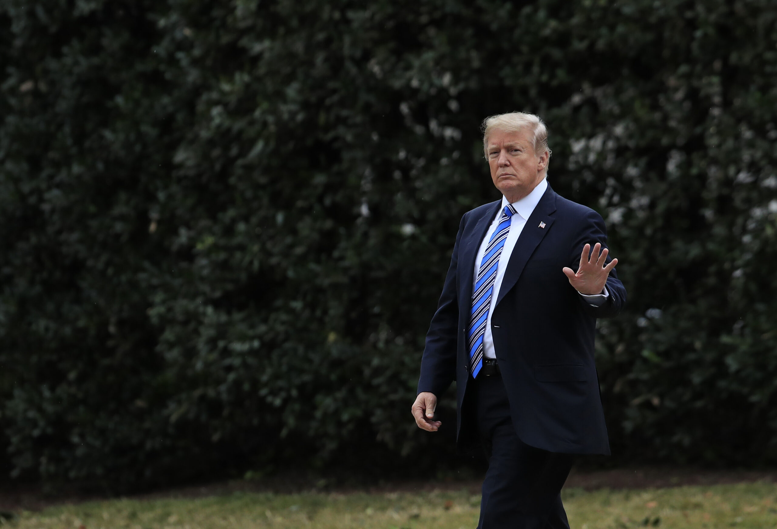 Trump may attend White House Correspondents dinner after Sarah Sanders issues contradicting statements
