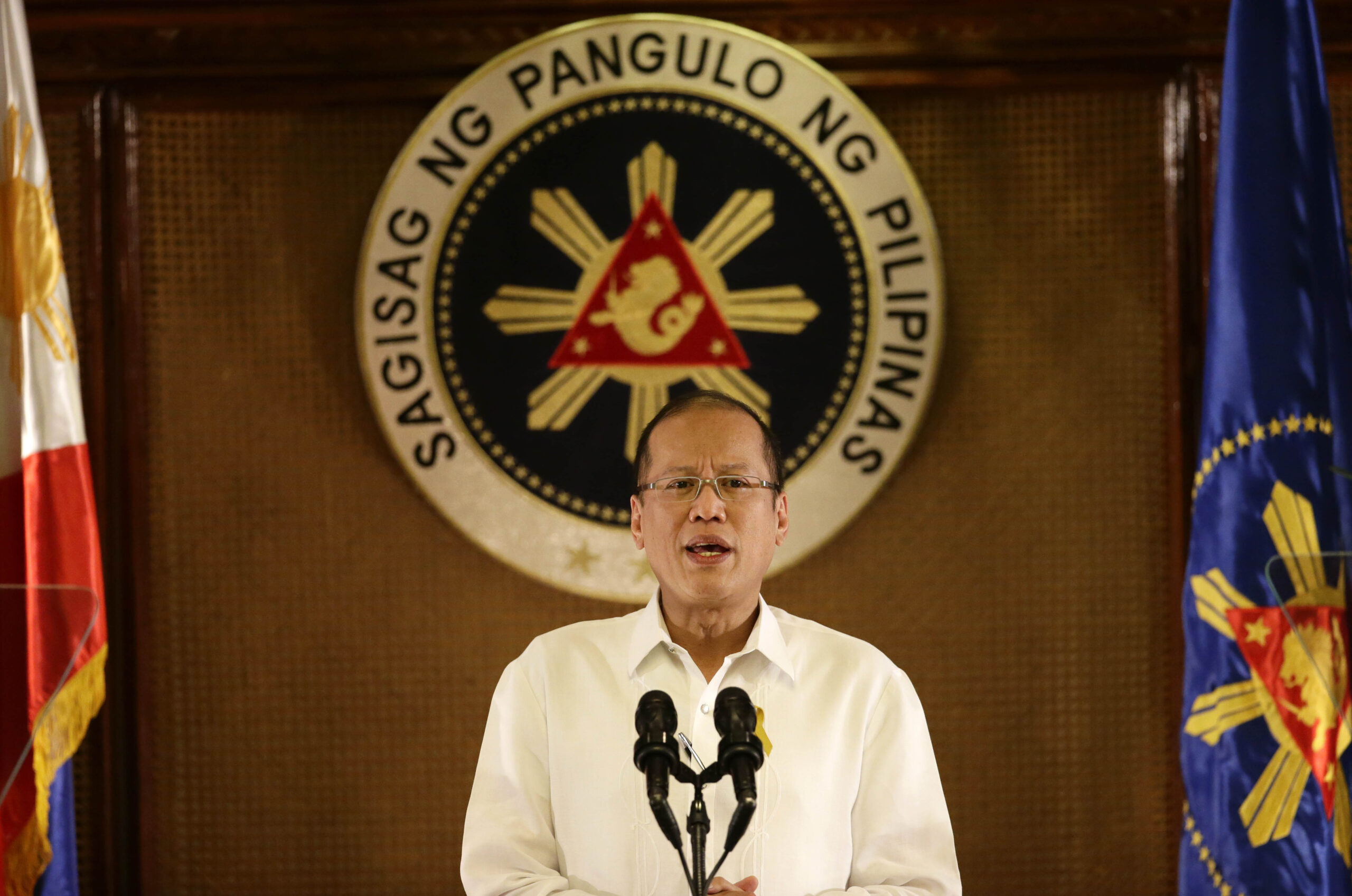 Philippine leader, high court clash on funds use