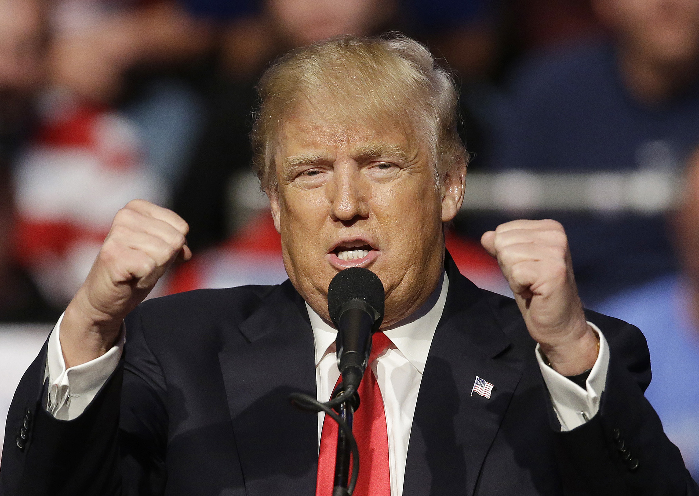 Trump: ‘Would have no problem’ asking Congress to declare war on ISIS