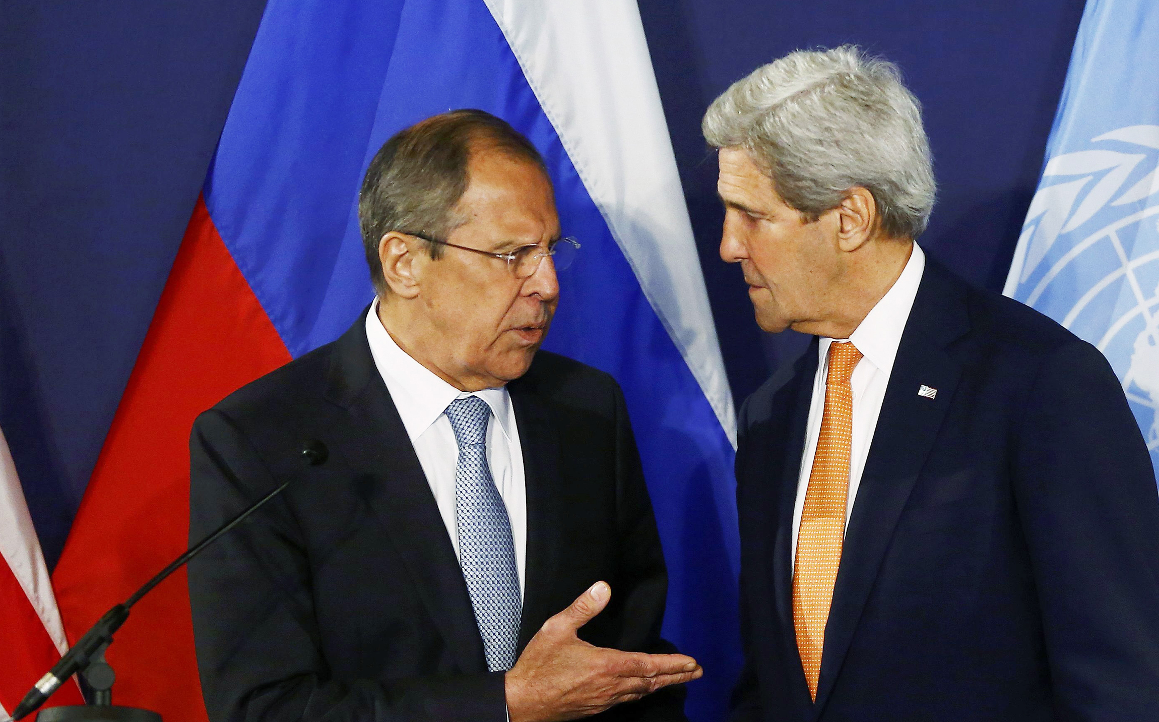 Kerry resumes bilateral talks with Russia, despite vow not to do so