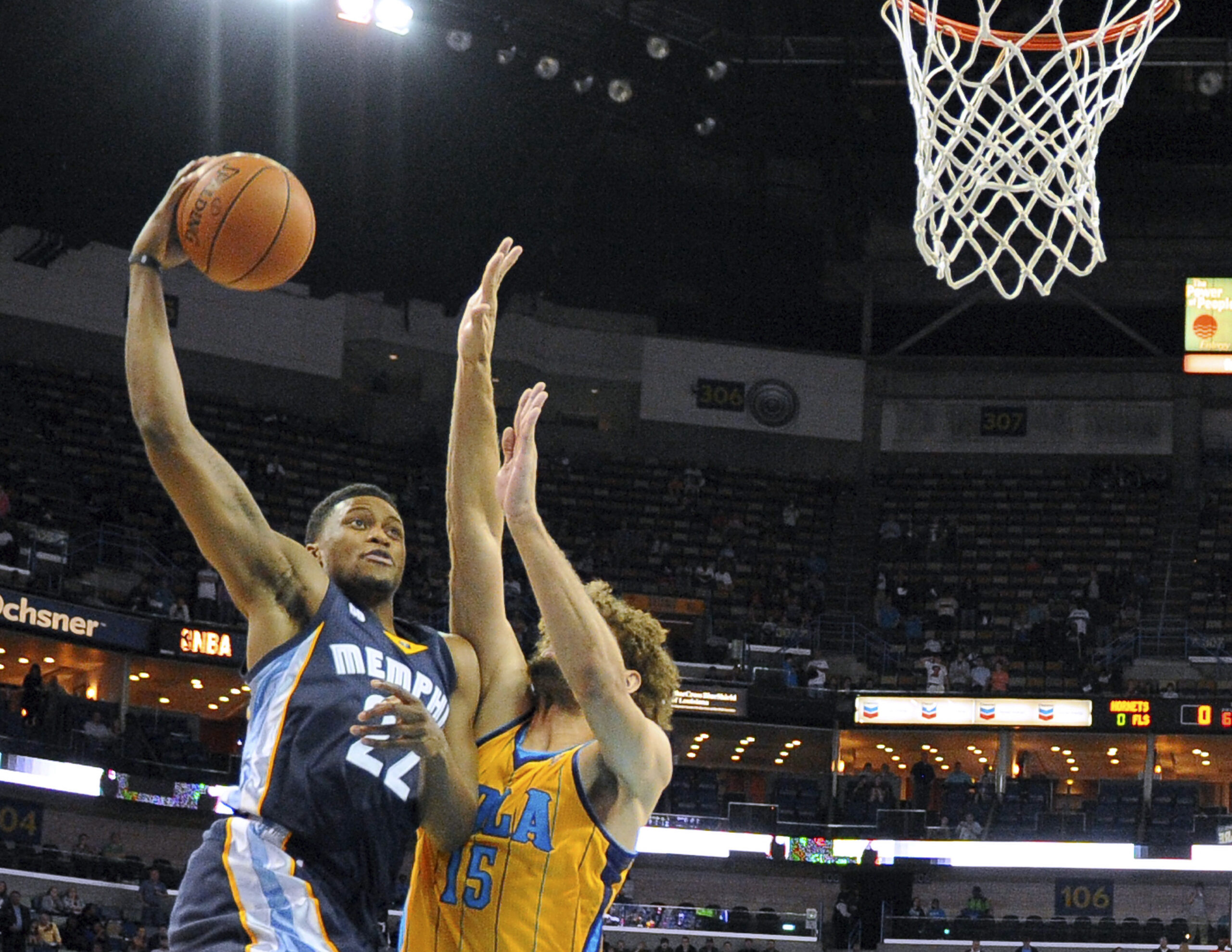 Gay leads Grizzlies past Hornets, 96-89