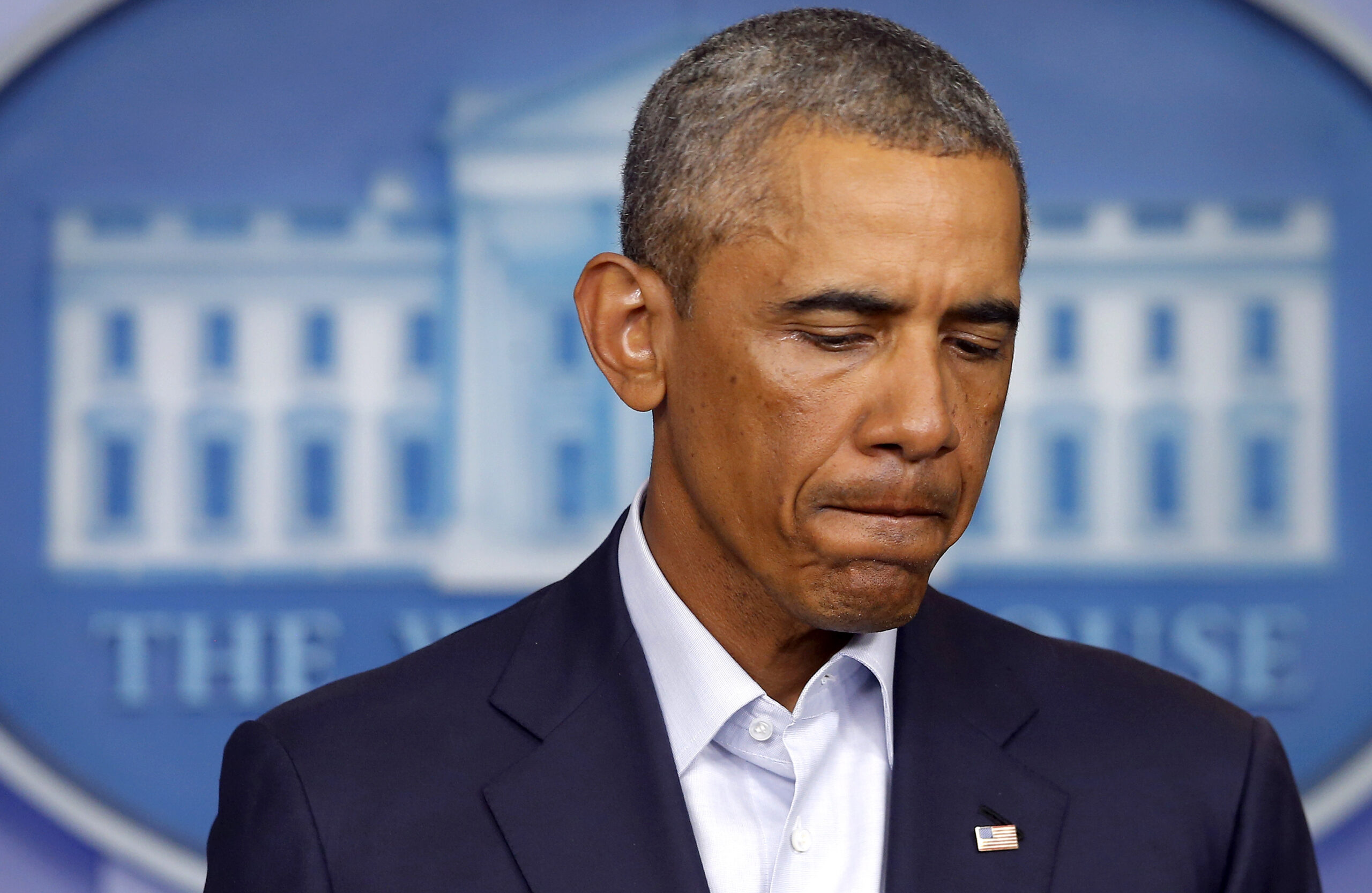 President Obama’s approval ratings sink to new lows