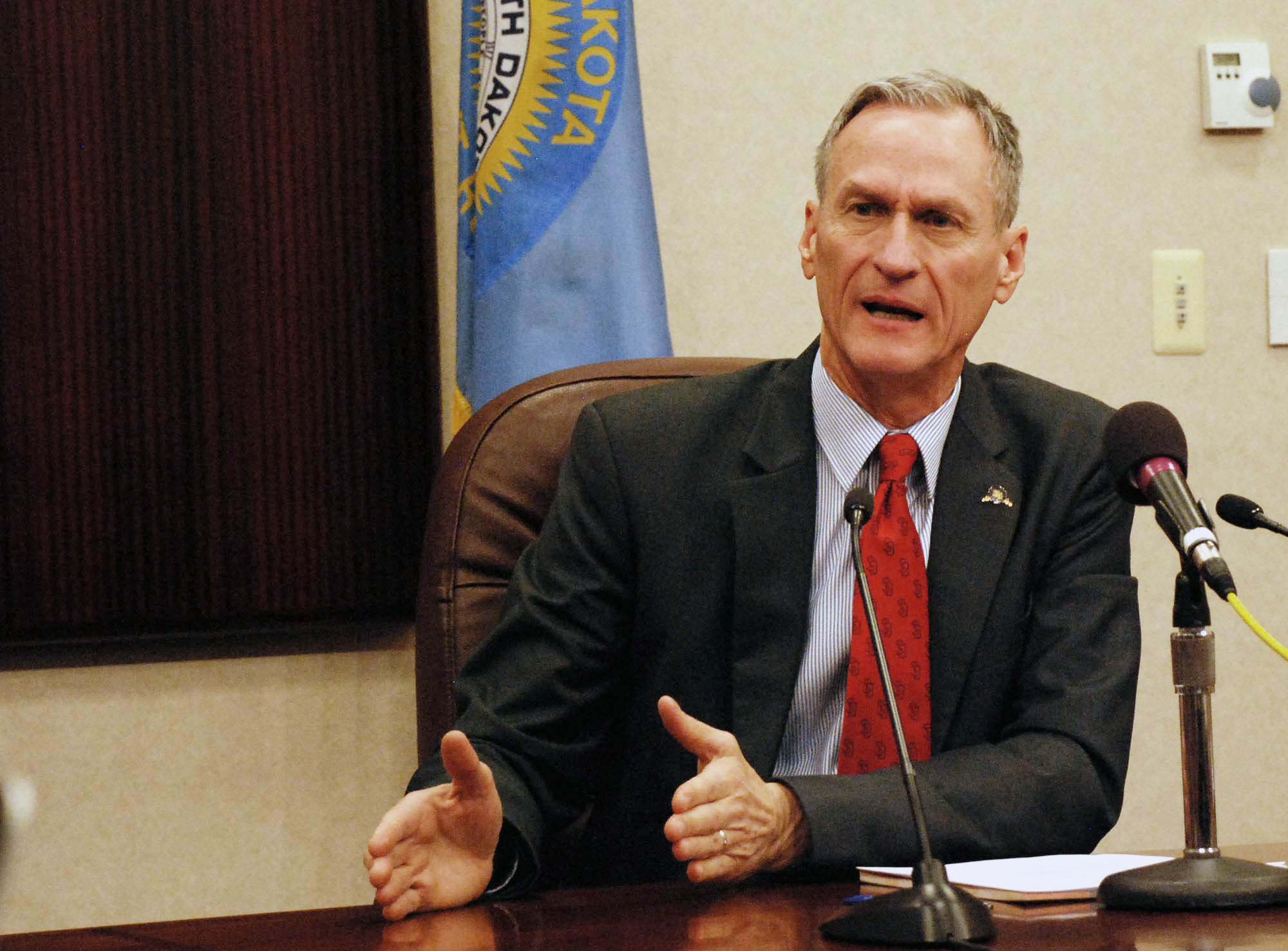 South Dakota governor seeks Medicaid expansion waiver