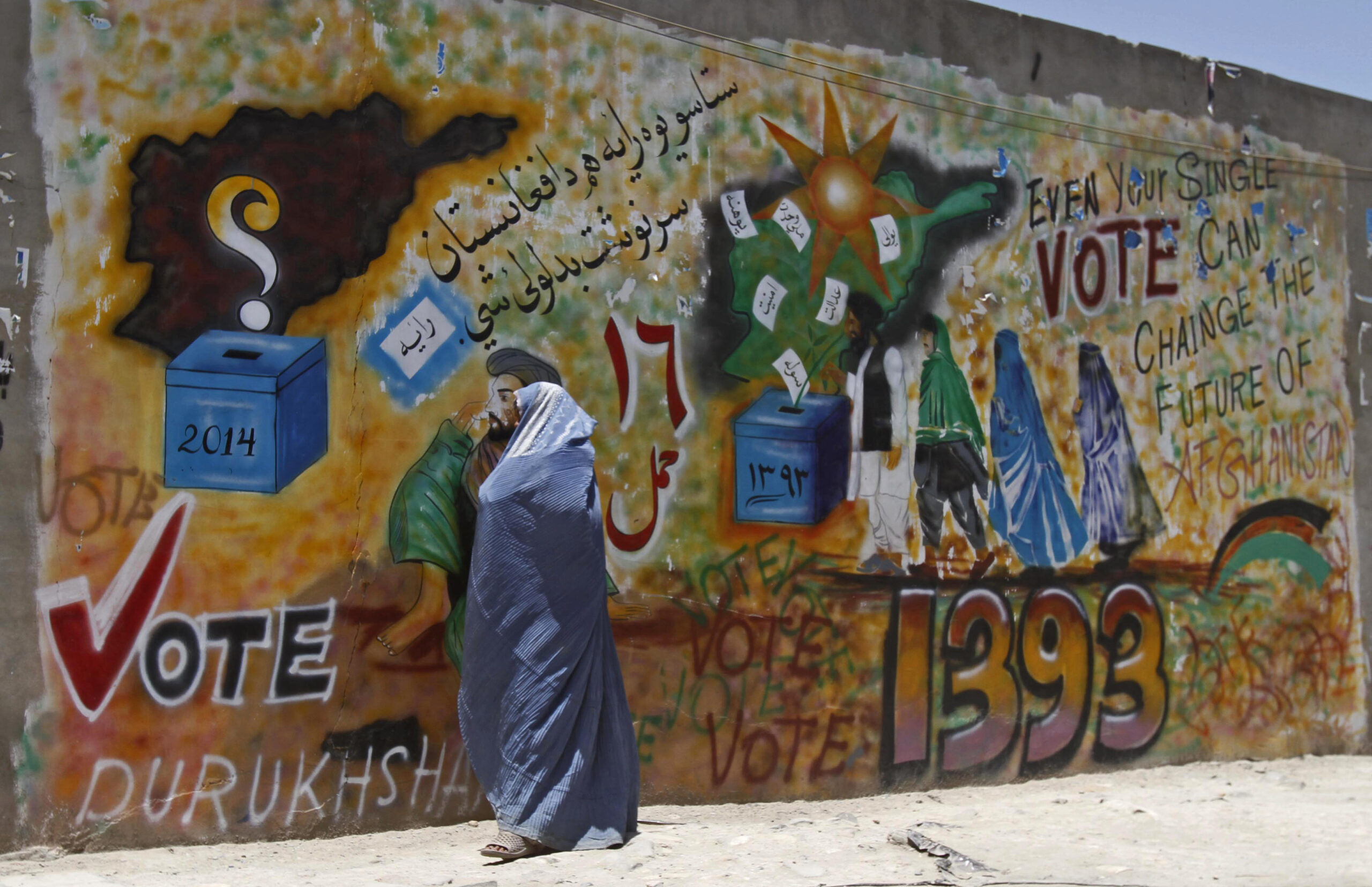 Afghans to choose new leader amid fears of attacks