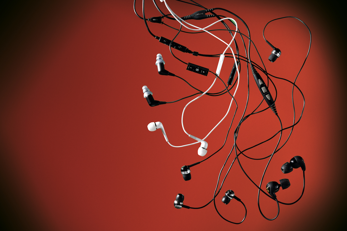 Afternoon Links: Tax Reform and You, the Science Behind Tangled Cords, and Surgical Graffiti