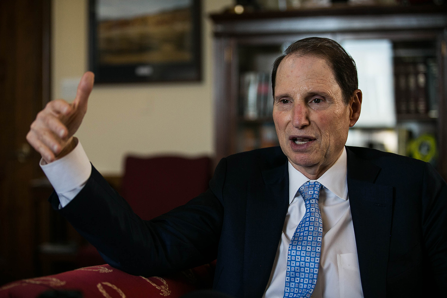 Wyden: Senate surveillance proposal a ‘fake’ solution
