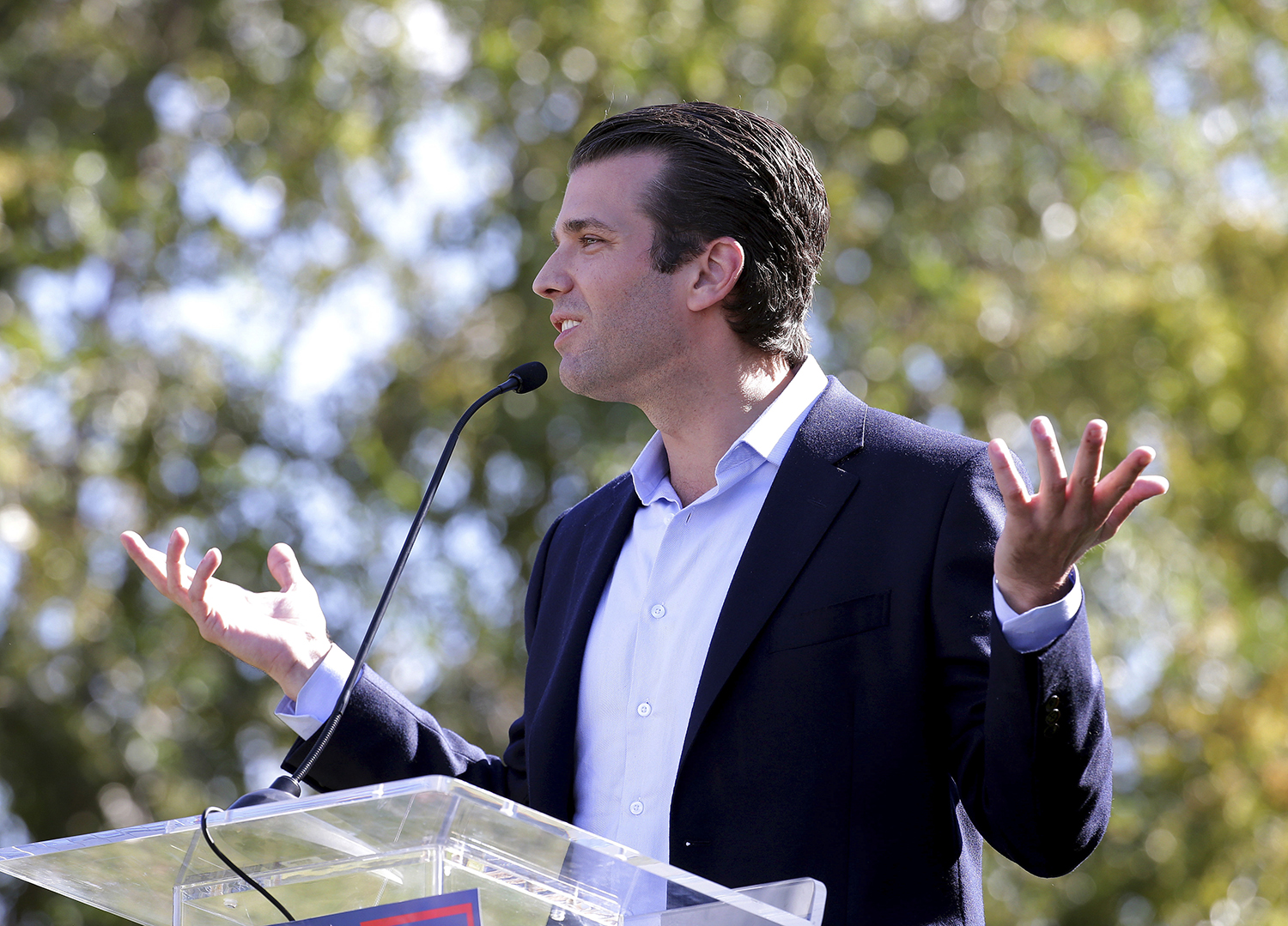 Donald Trump Jr.: I’m still waiting for celebrities who promised to move if Trump won to leave US