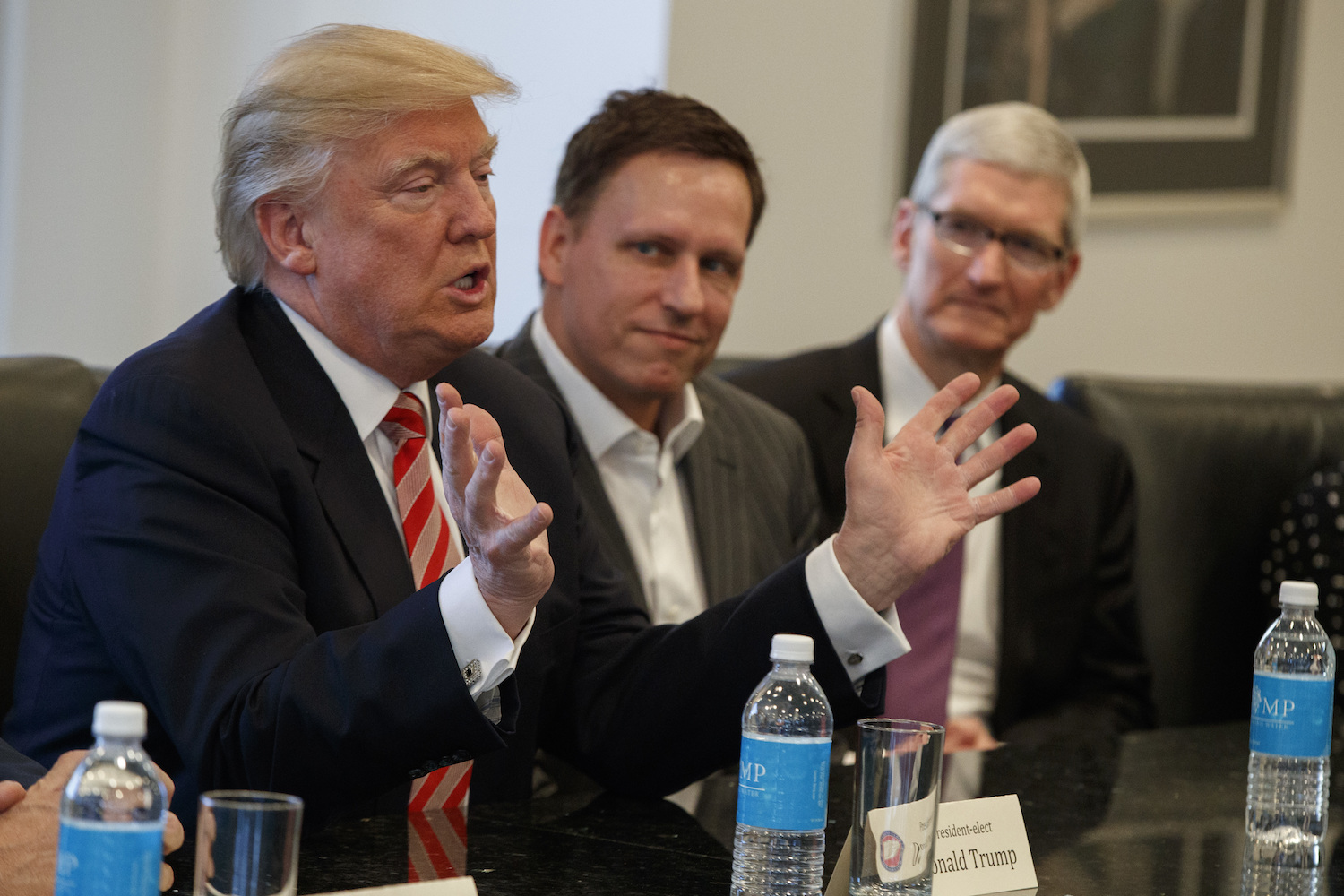 Trump’s Twitter snub puts president-elect’s messaging at risk