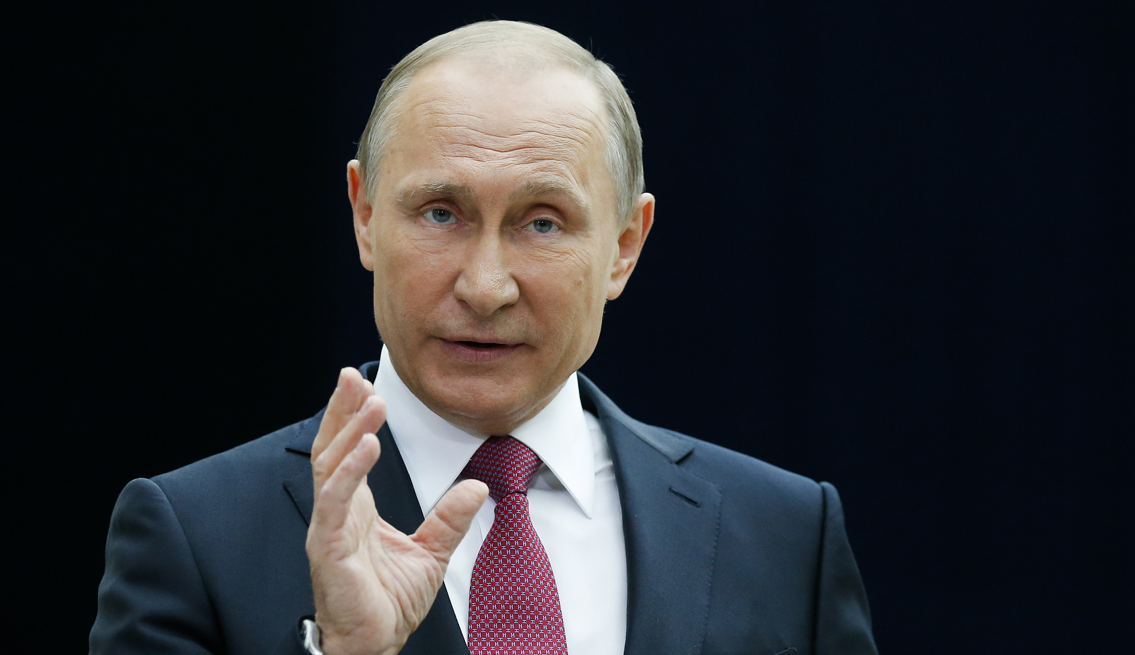 Russia says it will treat US and coalition planes in western Syria as targets, defense ministry says