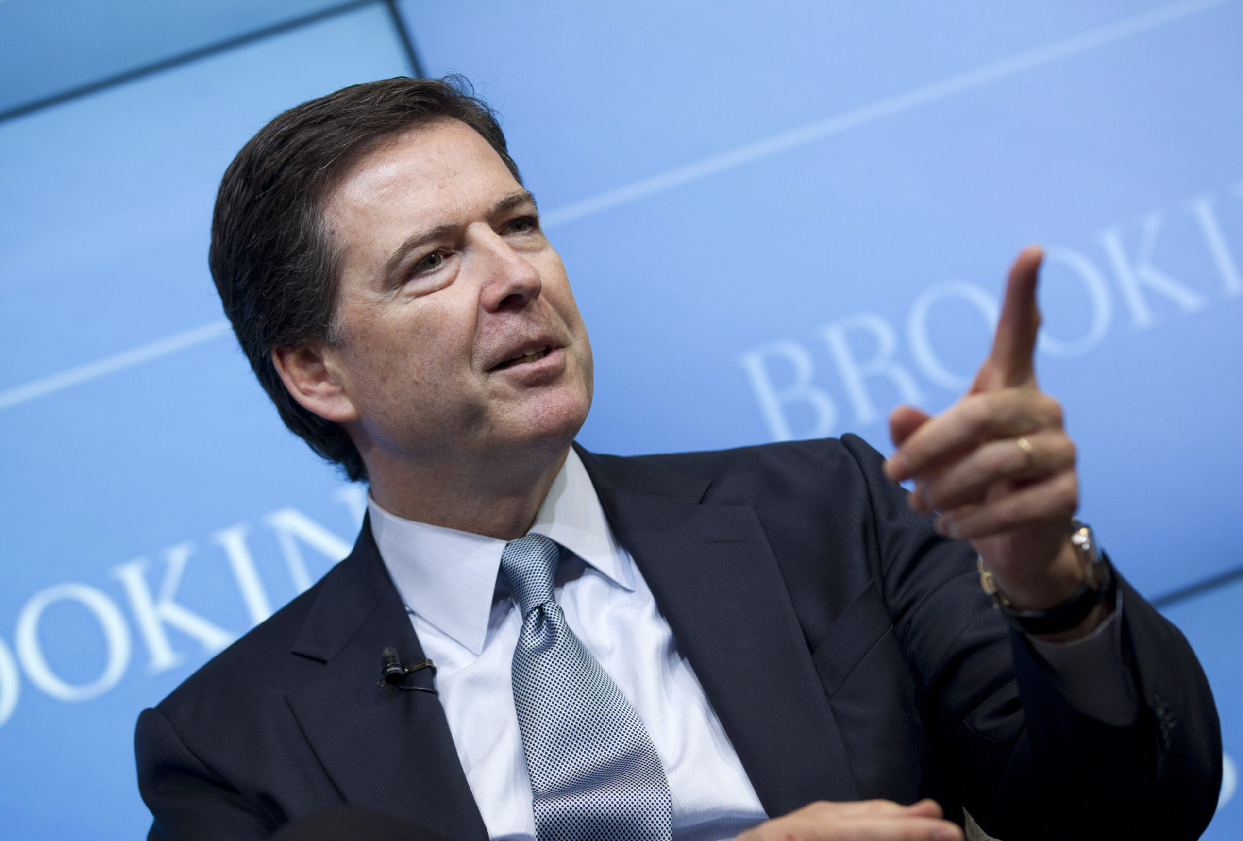 FBI director warns against cellphone encryption
