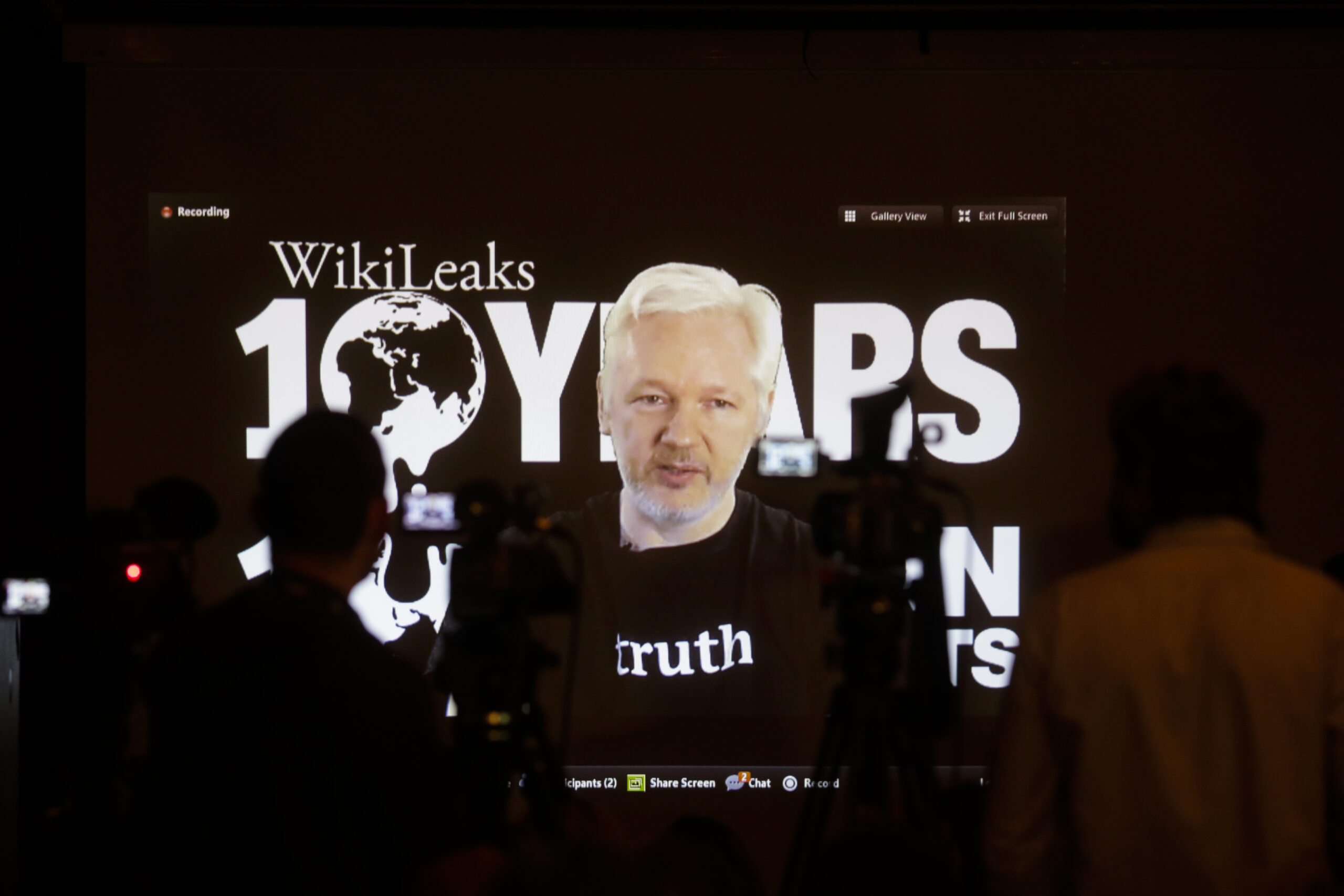 WikiLeaks: Internet access for Julian Assange still not restored