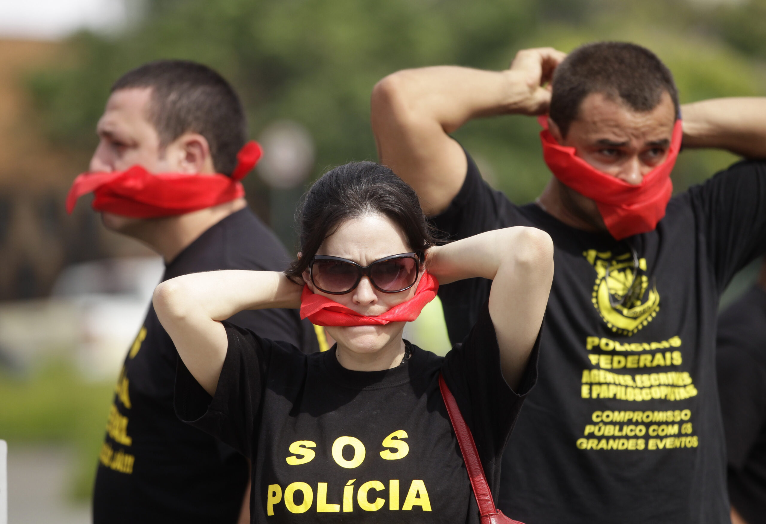 Federal police in Brazil threaten World Cup strike