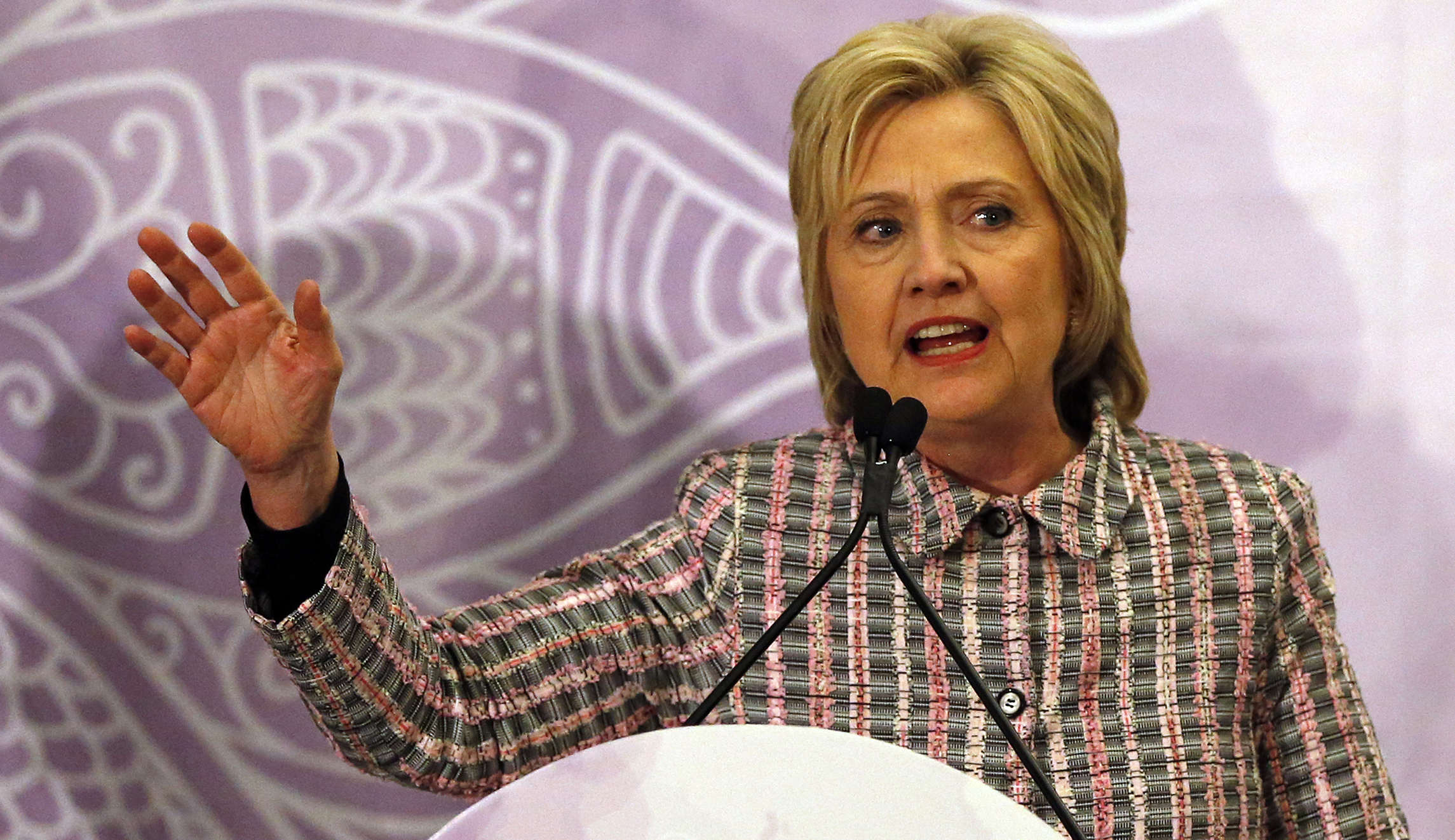 Hillary Clinton is sounding no saner than Trump nowadays