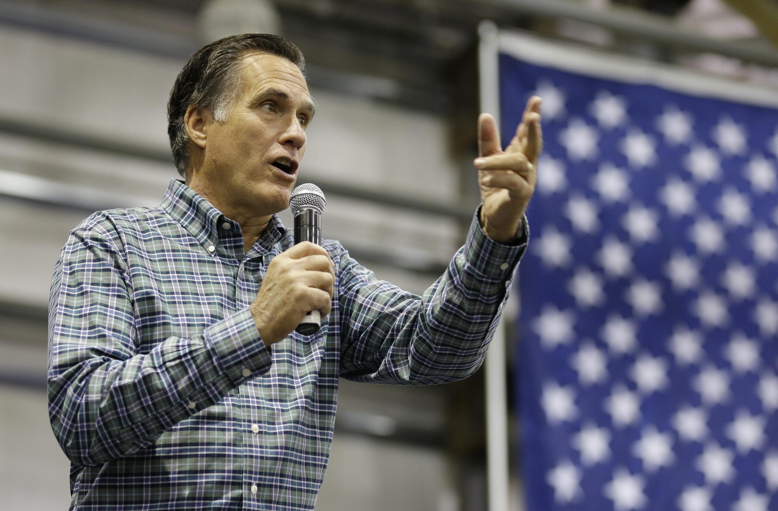 Romney: Obama takes ‘no responsibility’ while world ‘going to hell’