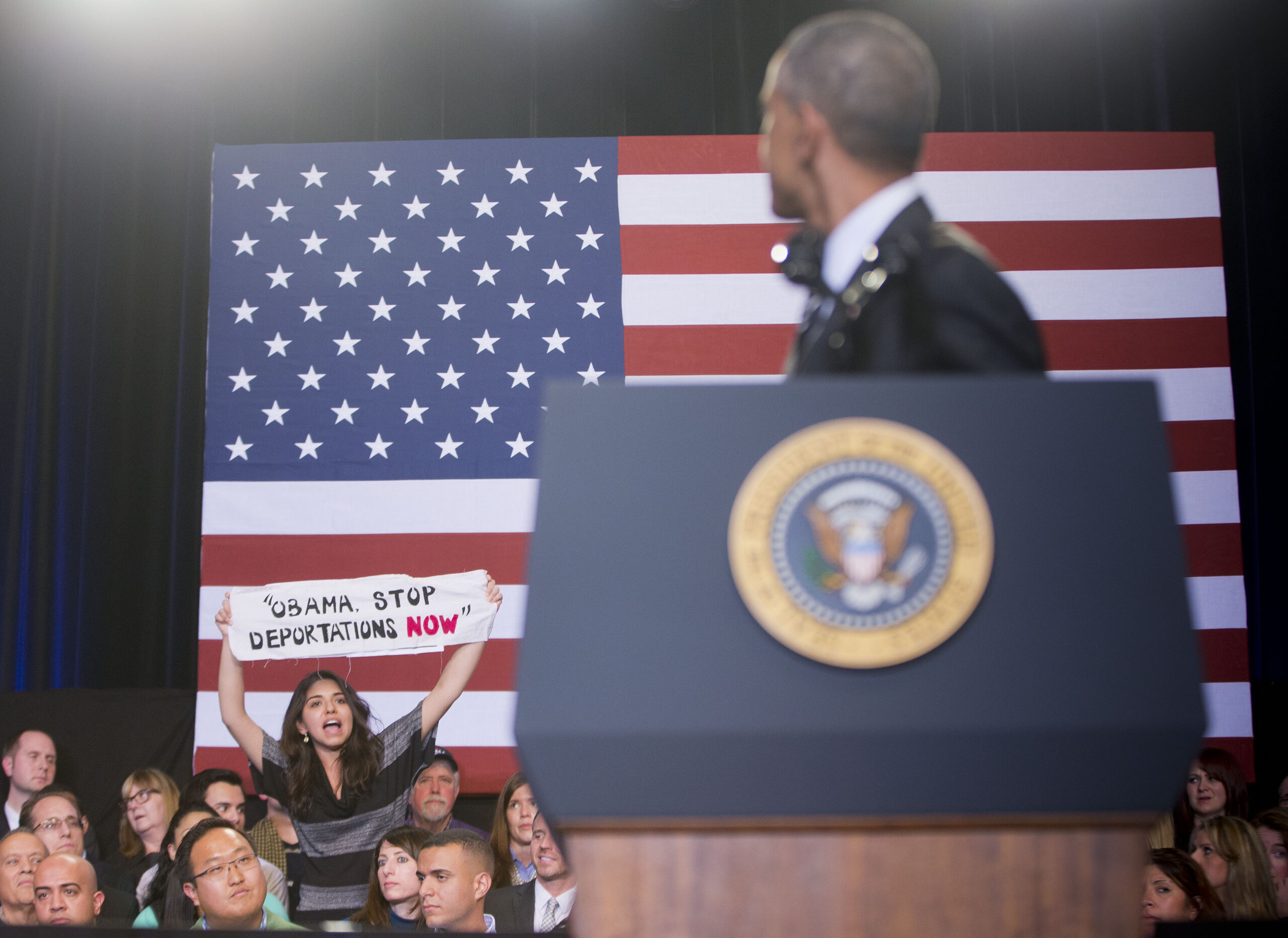 No Chicago homecoming for Obama on immigration