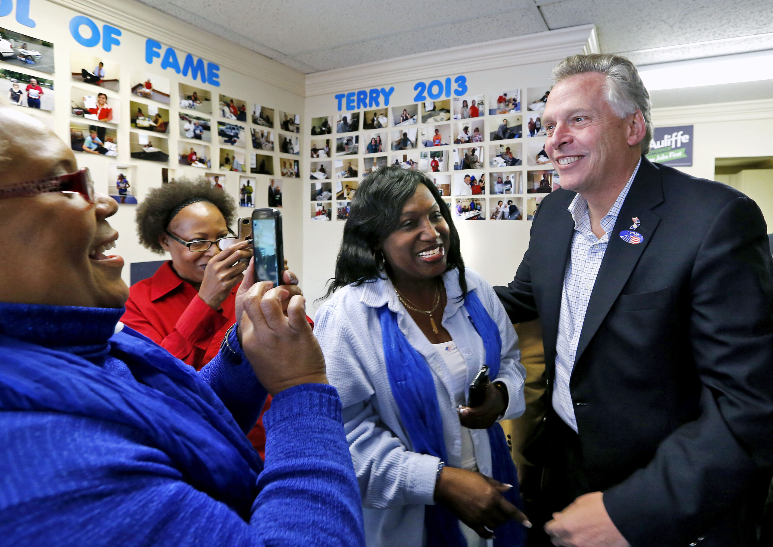 Terry McAuliffe elected governor of Virginia, defeats conservative Ken Cuccinelli