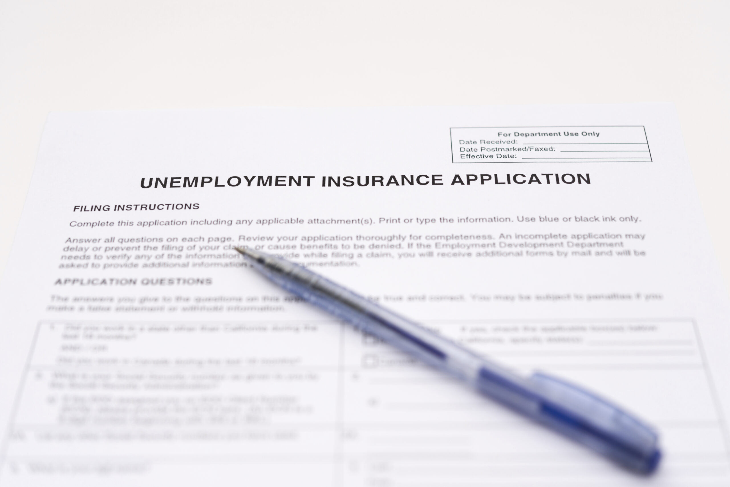 Jobless claims fall to 289,000