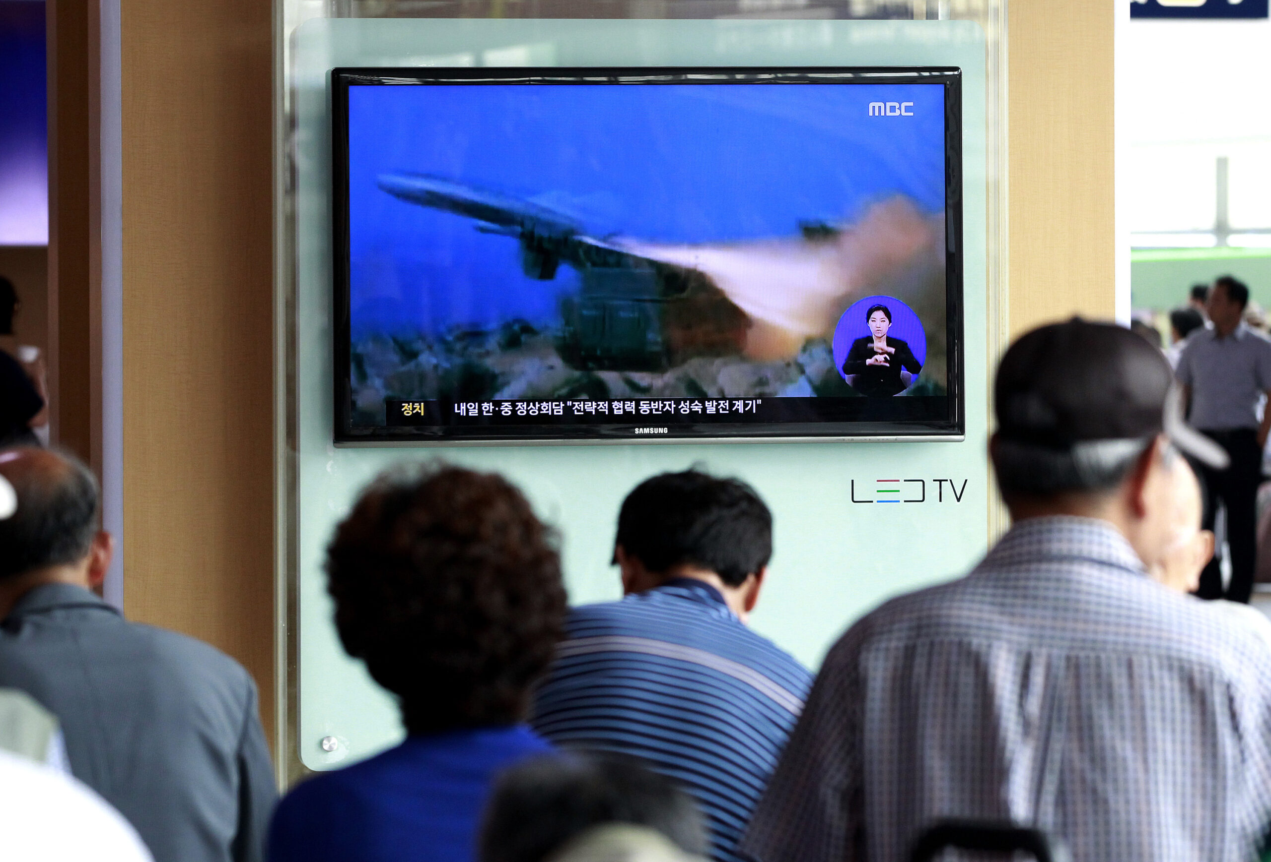 N. Korea fires projectiles before Xi’s Seoul visit
