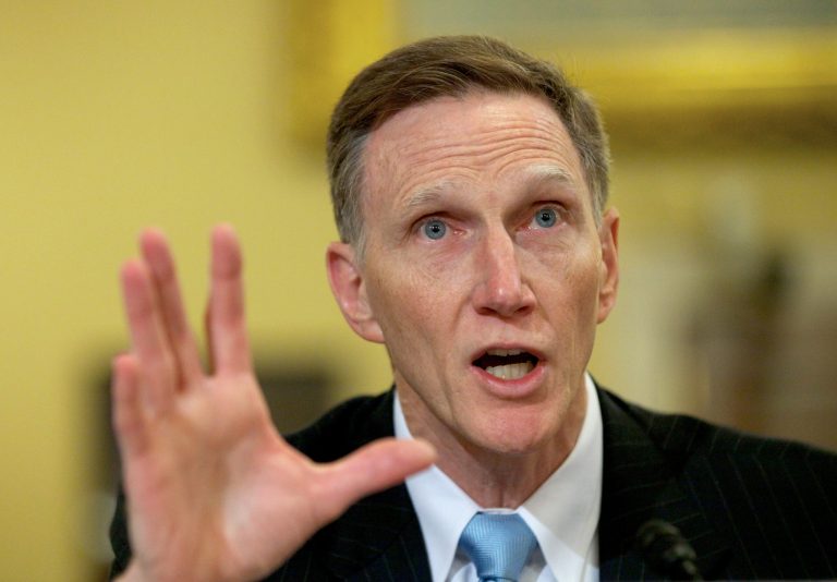 Nation’s travel security chief Pistole to retire