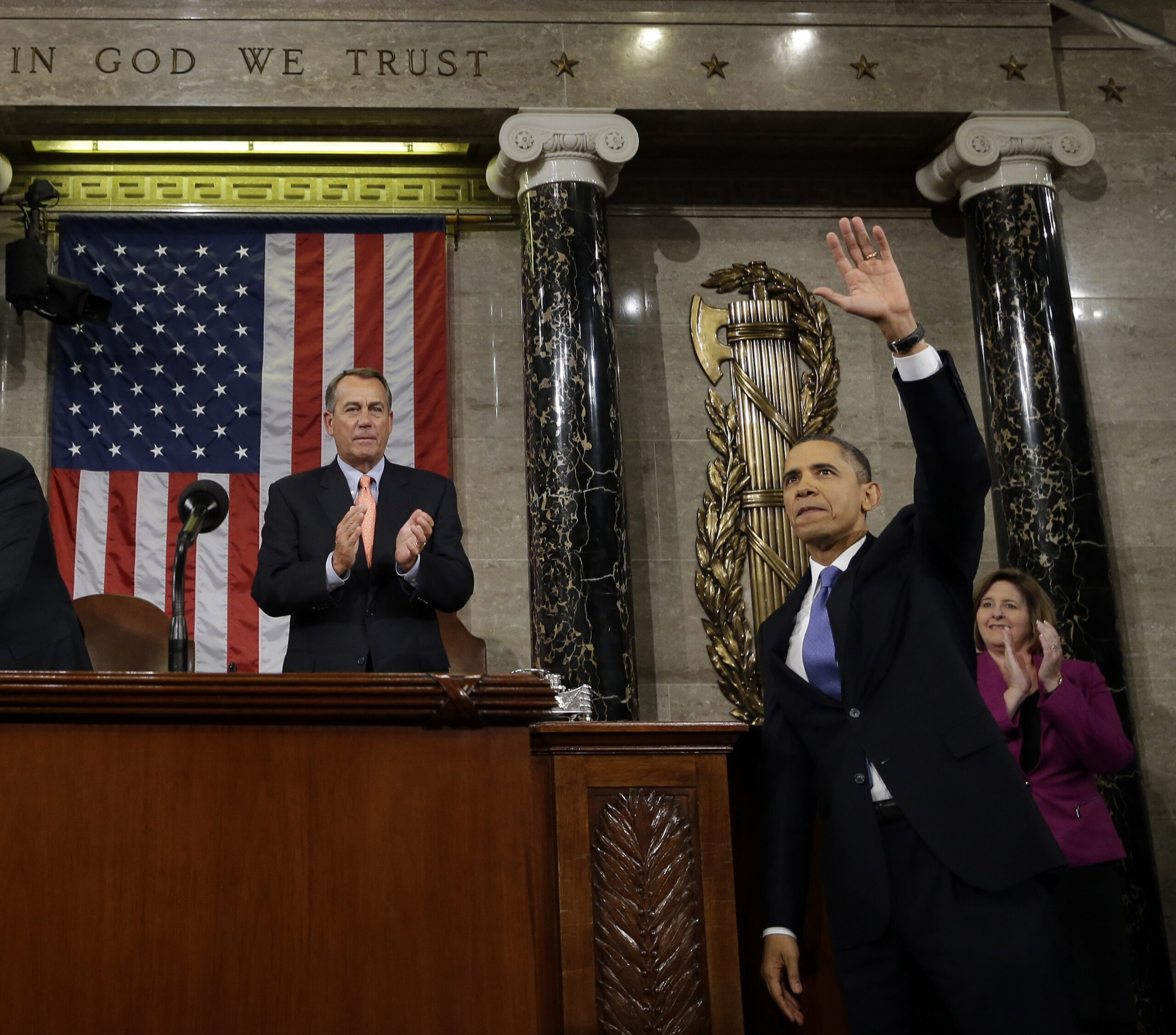 White House warns Obama could go around Congress