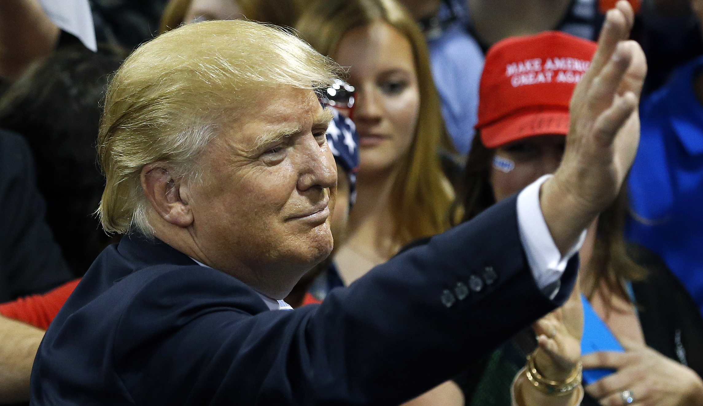 Trump approval rating hits a new low in daily poll