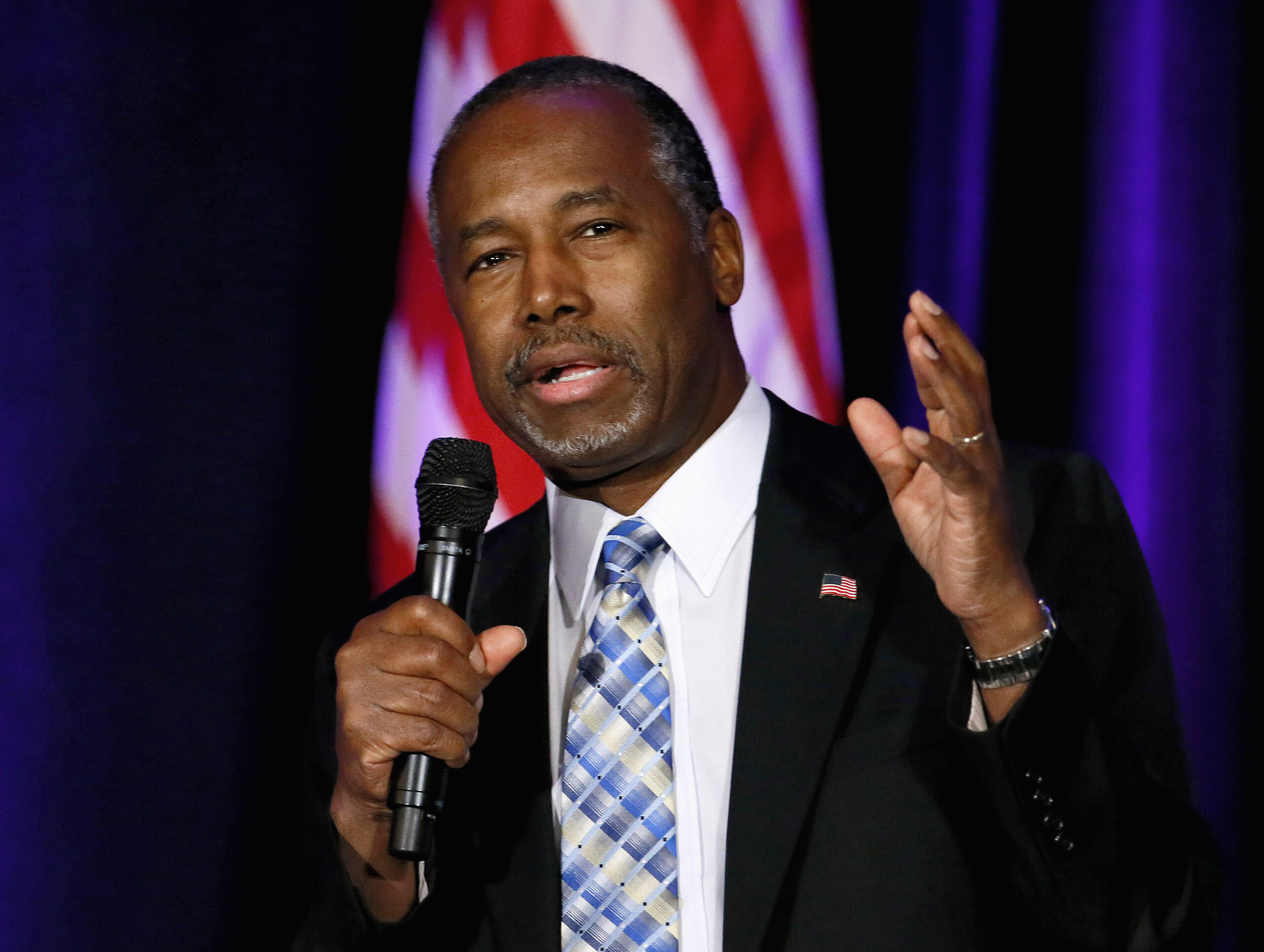 Carson: ‘End the debate’ on Syrian refugees
