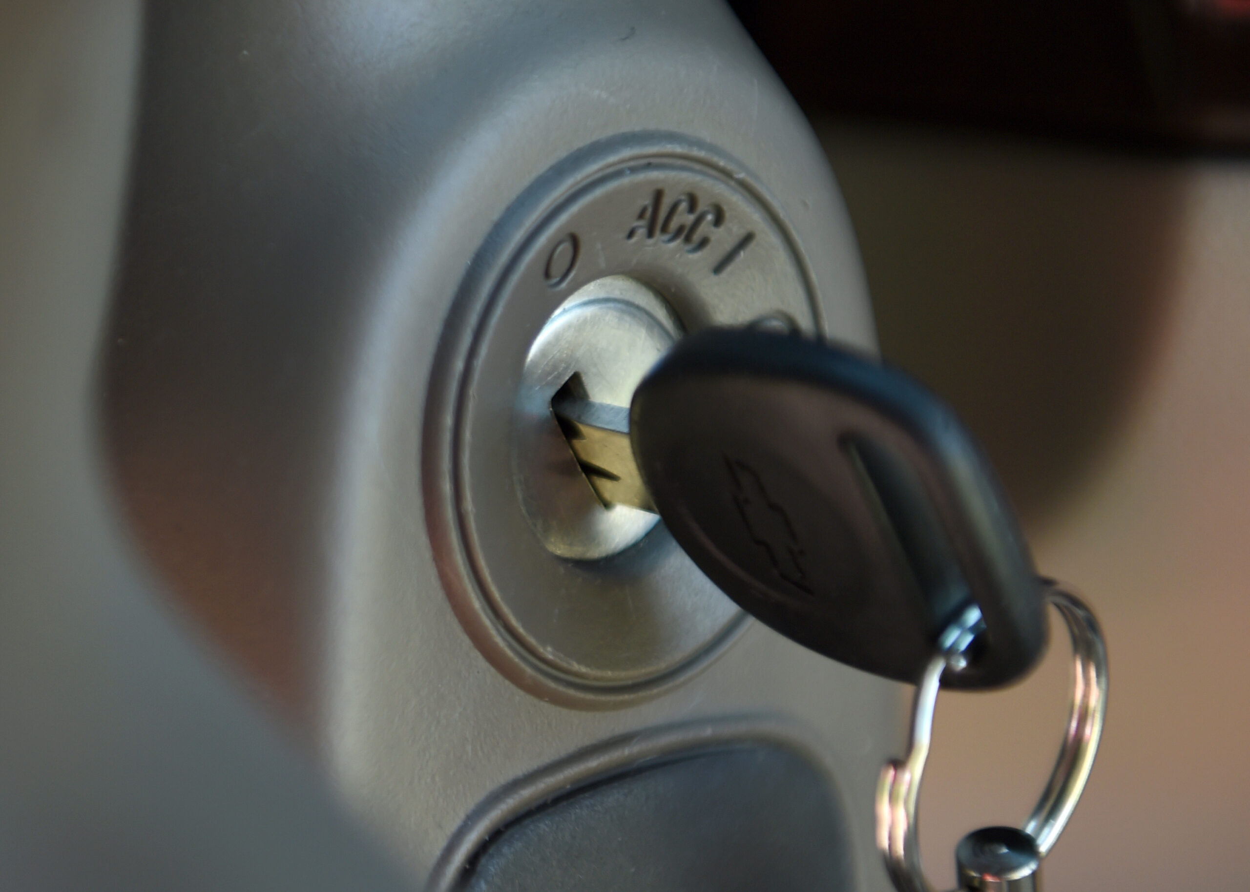 GM uses Facebook, calls to get recalled cars fixed