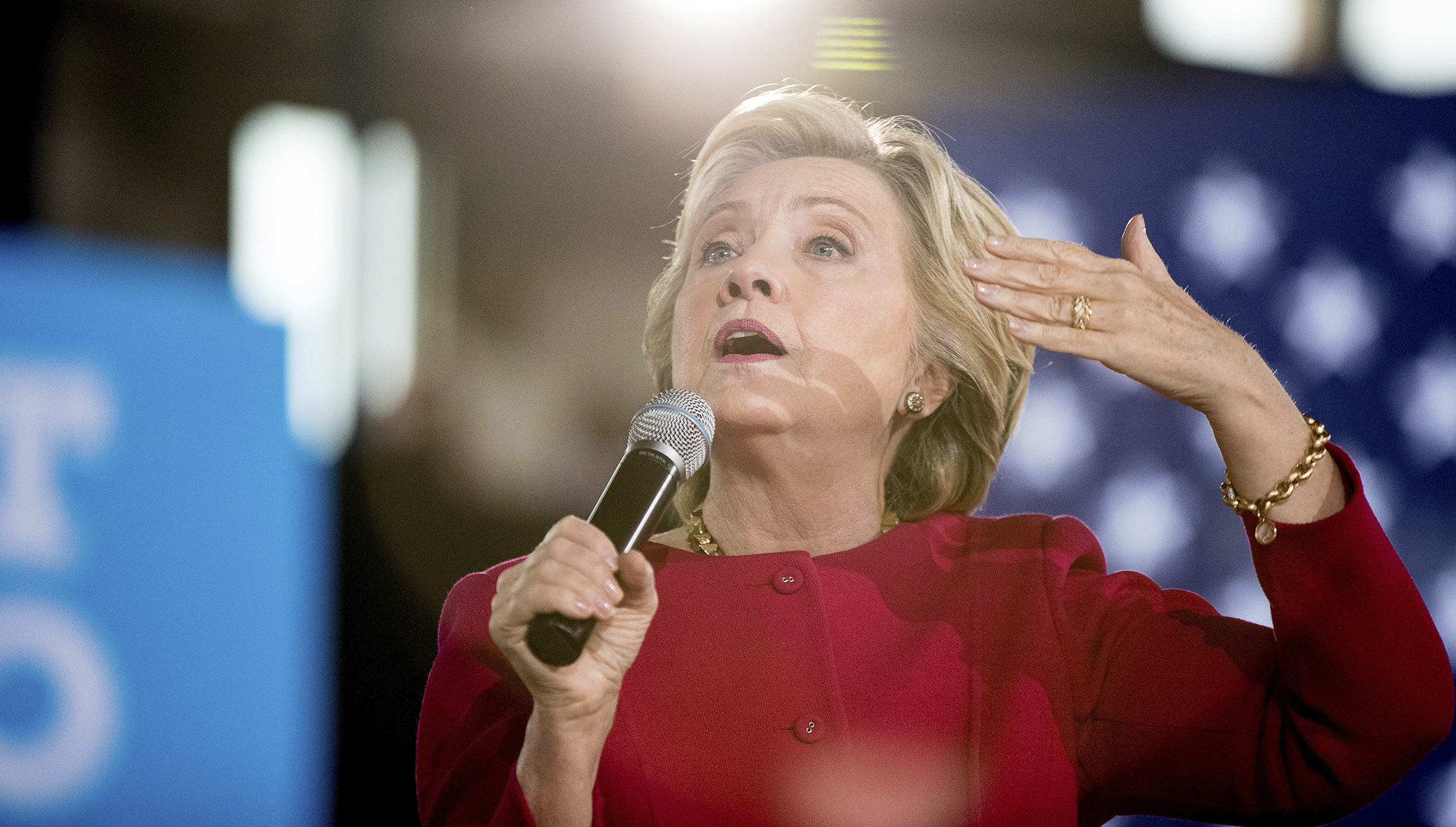 Clinton campaign responds to Trump lewd hot mic story