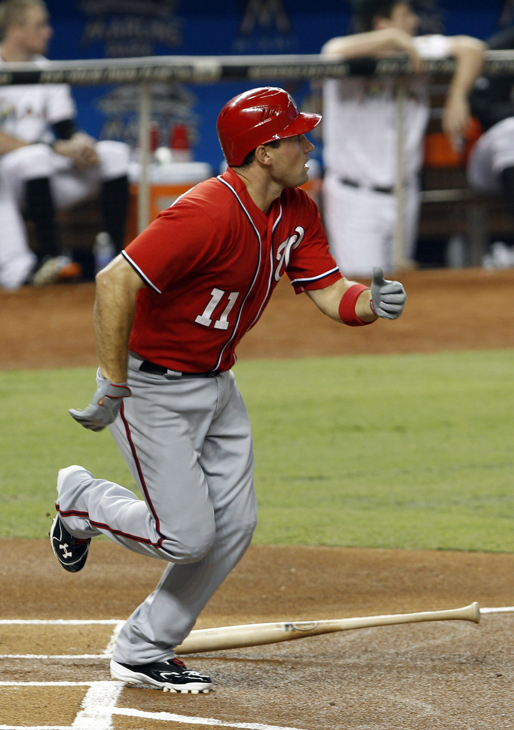 Buehrle pitches Marlins to 2-1 win over Nationals