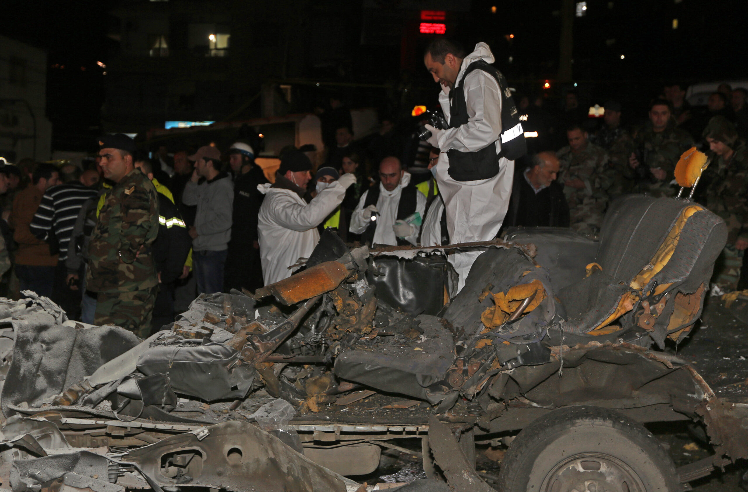 Lebanon: Suicide blast in south Beirut wounds 6