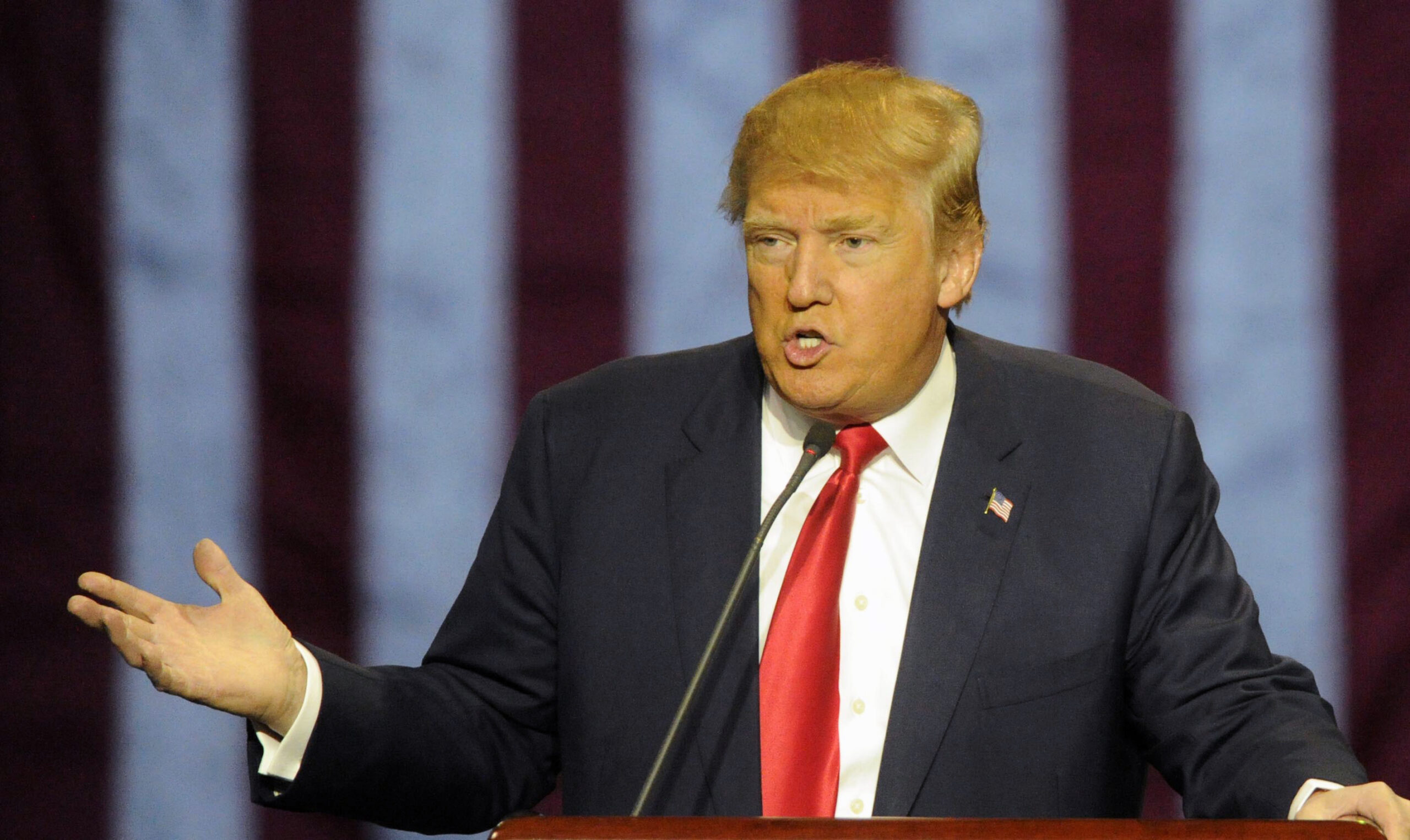 Boston Globe columnist: Media should ‘cut off’ Trump