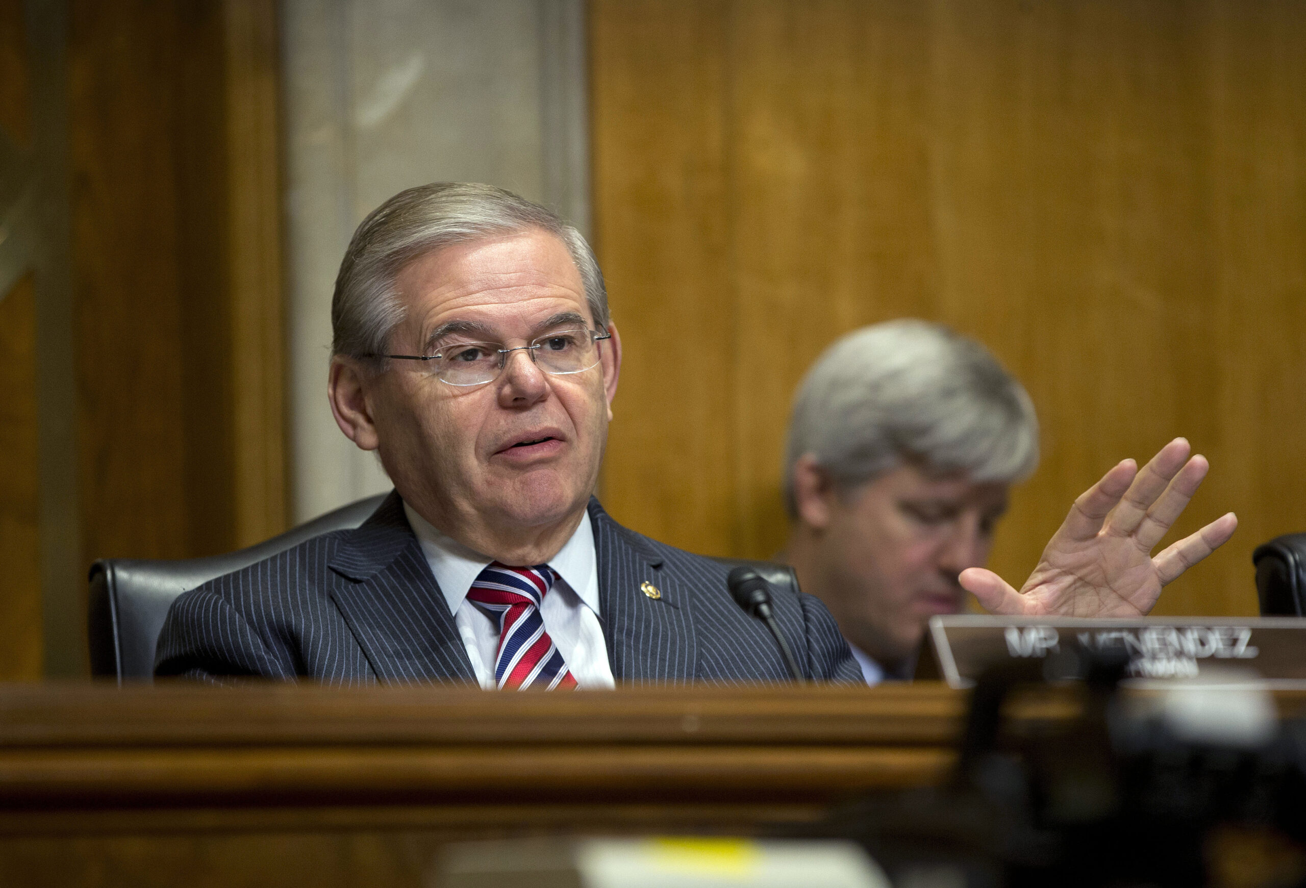 Menendez sets up fund for ethics, Justice probes