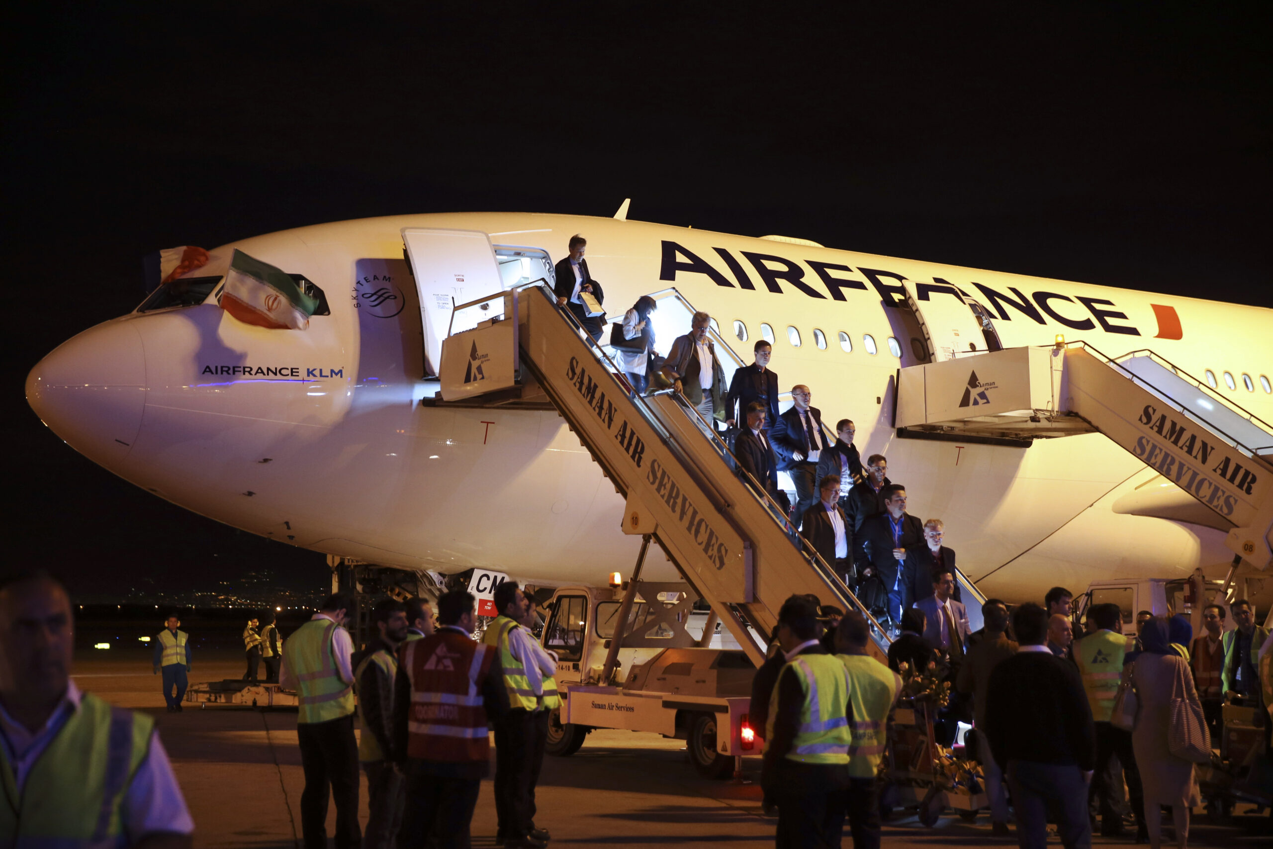 Woman who thought Italian mathematician’s model was ‘terrorist code’ delays flight