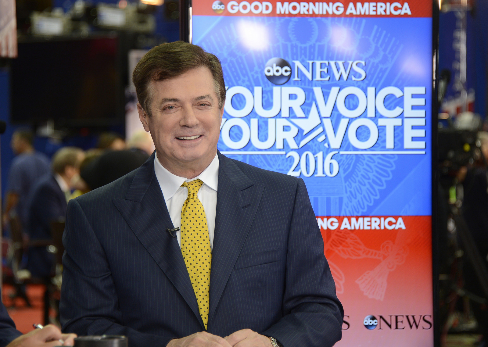 Manafort to Voluntarily Appear Before House Intel Committee
