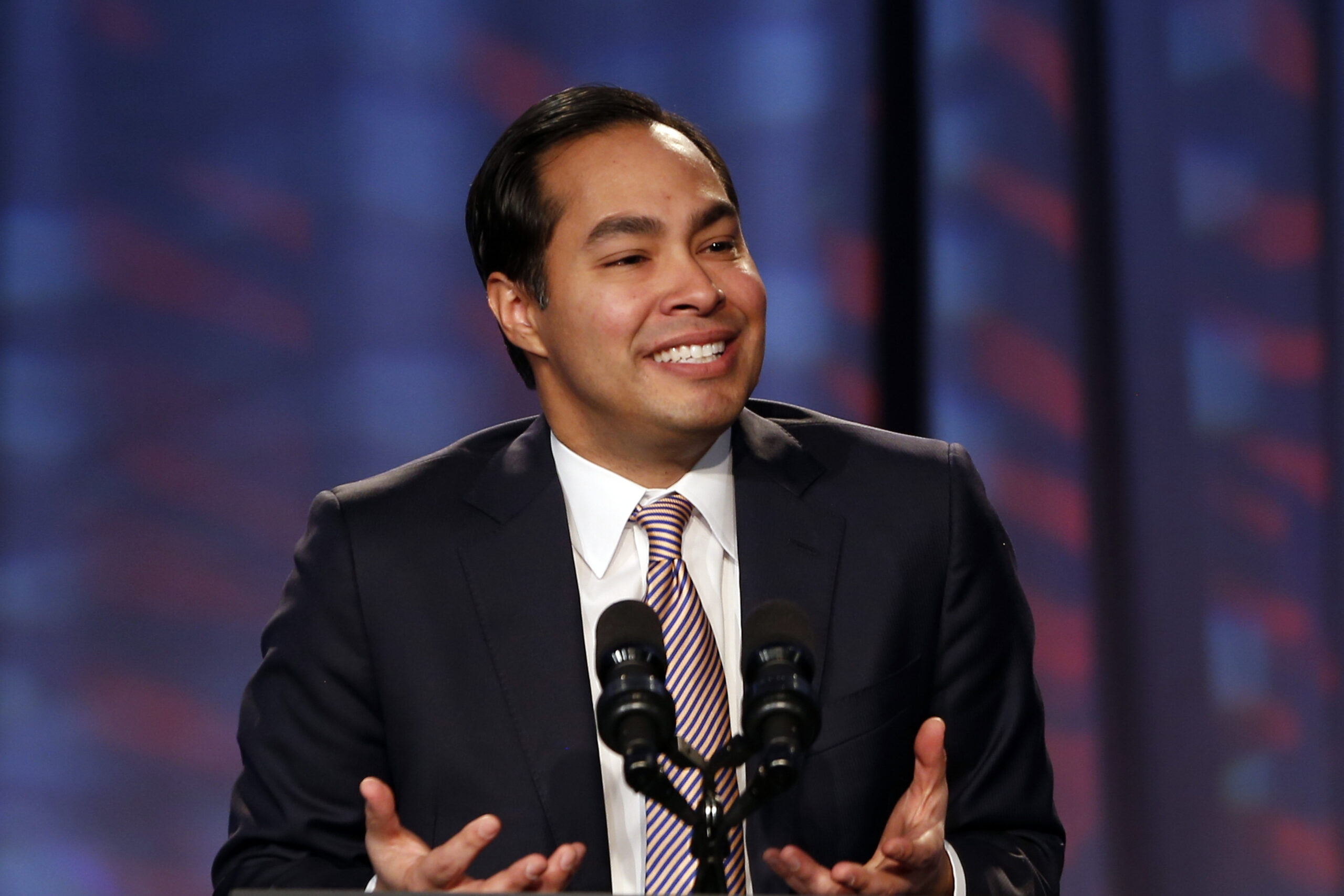 Obama considering Shaun Donovan for budget chief, San Antonio mayor for housing secretary