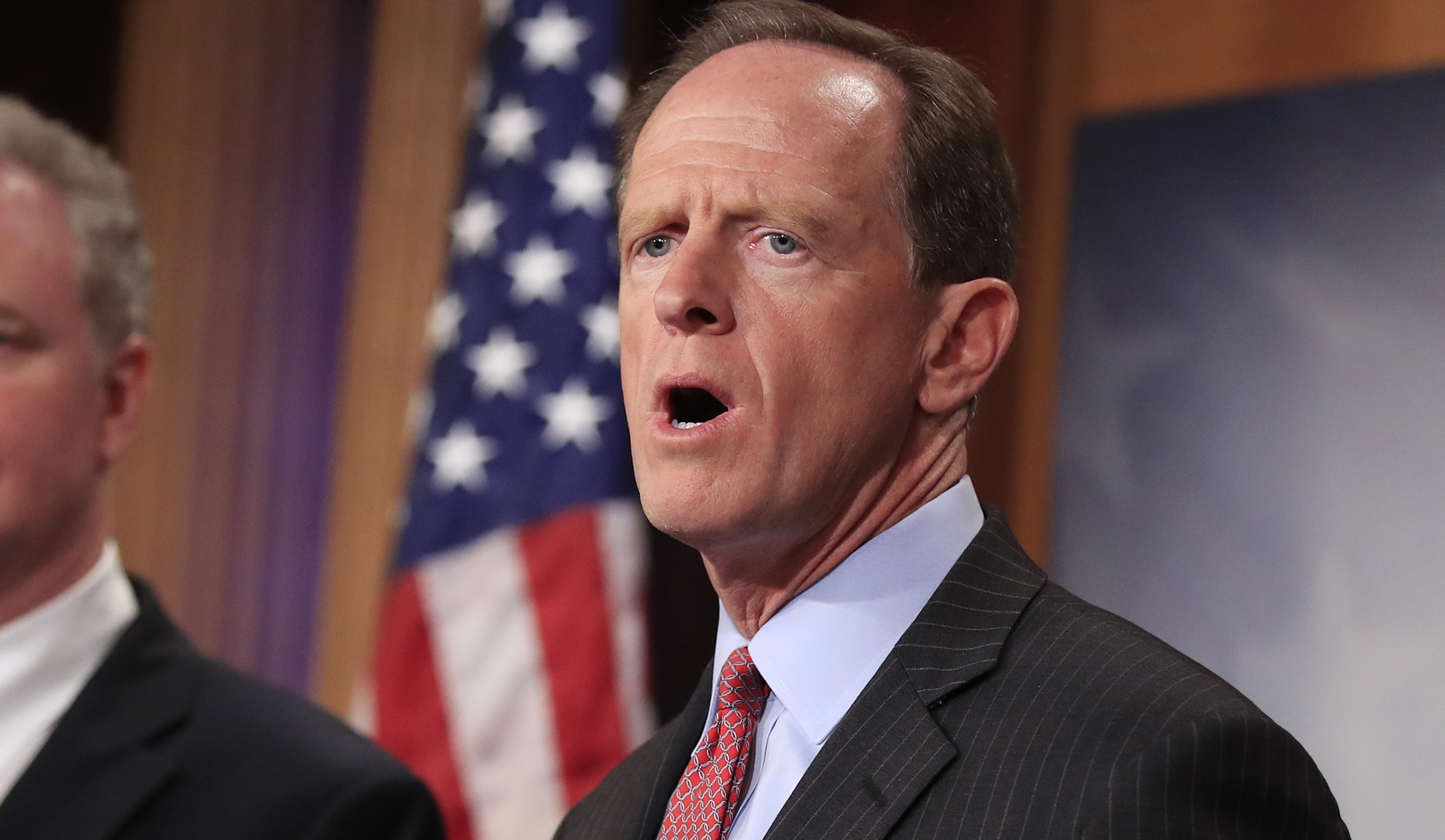 Pat Toomey: GOP should run Luther Strange as write-in candidate in Alabama after Roy Moore allegations