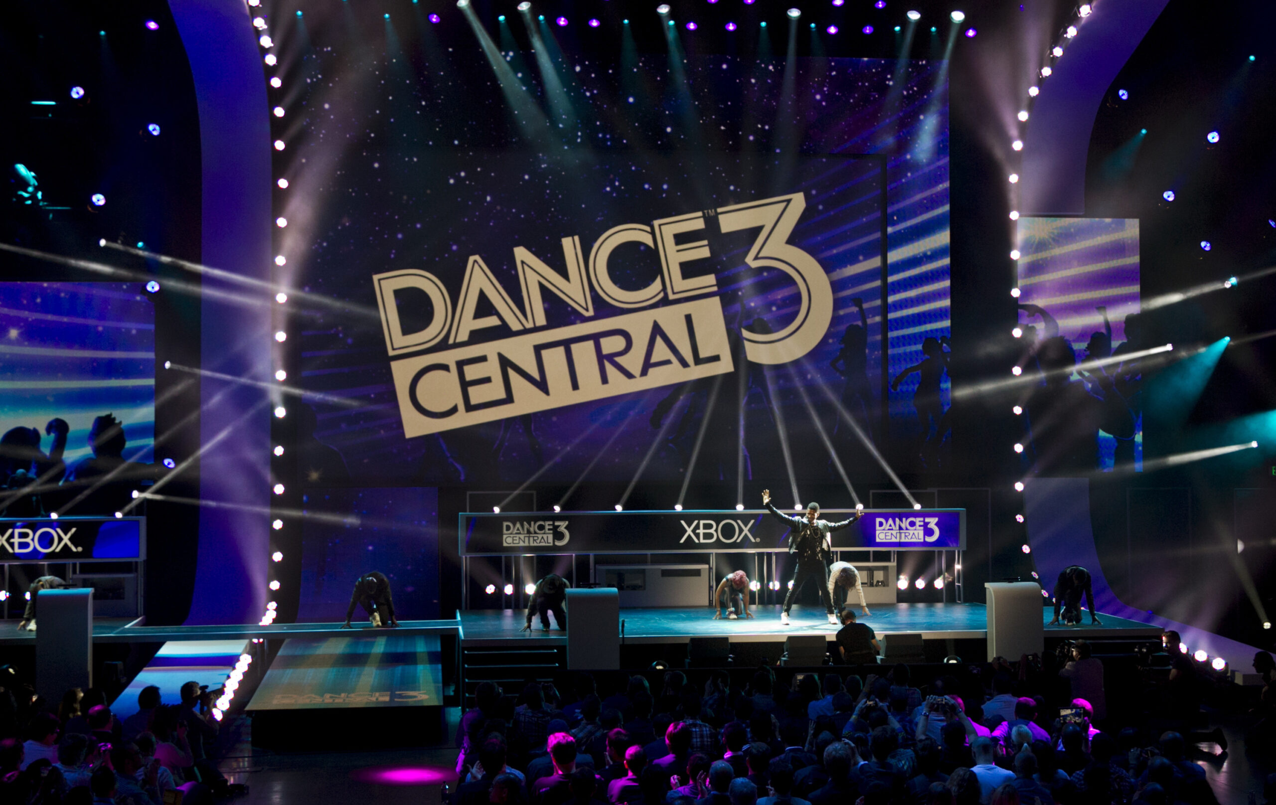 Usher talks bringing moves to ‘Dance Central 3’