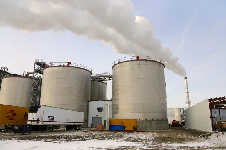 The Center for Regulatory Solutions, an anti-ethanol group, released two reports this week showing how the Renewable Fuel Standard has hurt California and Illinois. (AP Photo)