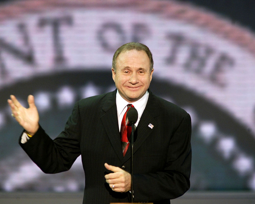 Reagan’s son endorses Kasich for president