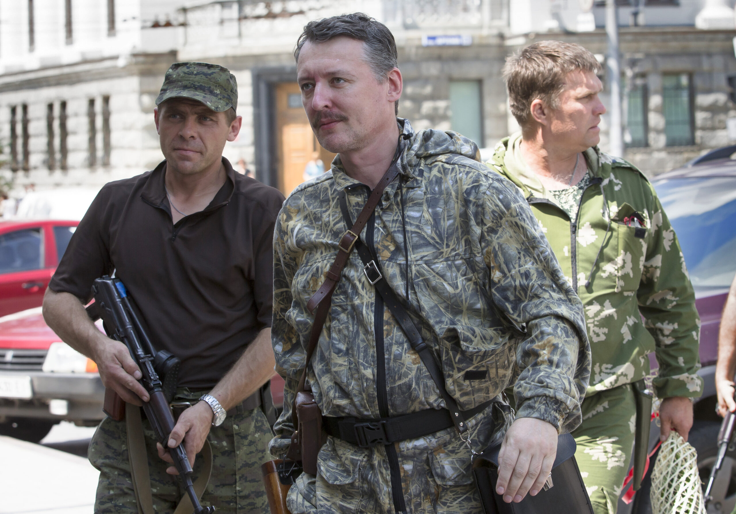 Rebel leader gives bizarre account of plane crash