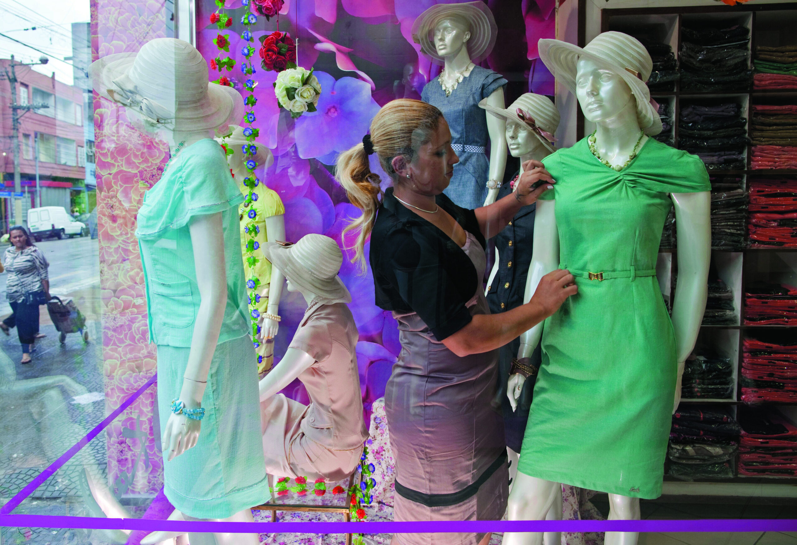 Rise of evangelicals changes Brazilian fashion