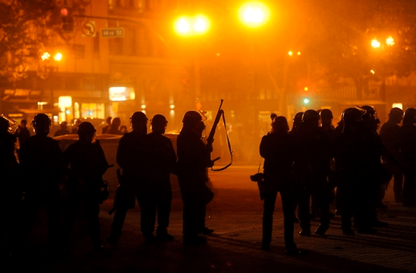 Occupy Oakland targets foreclosed buildings again
