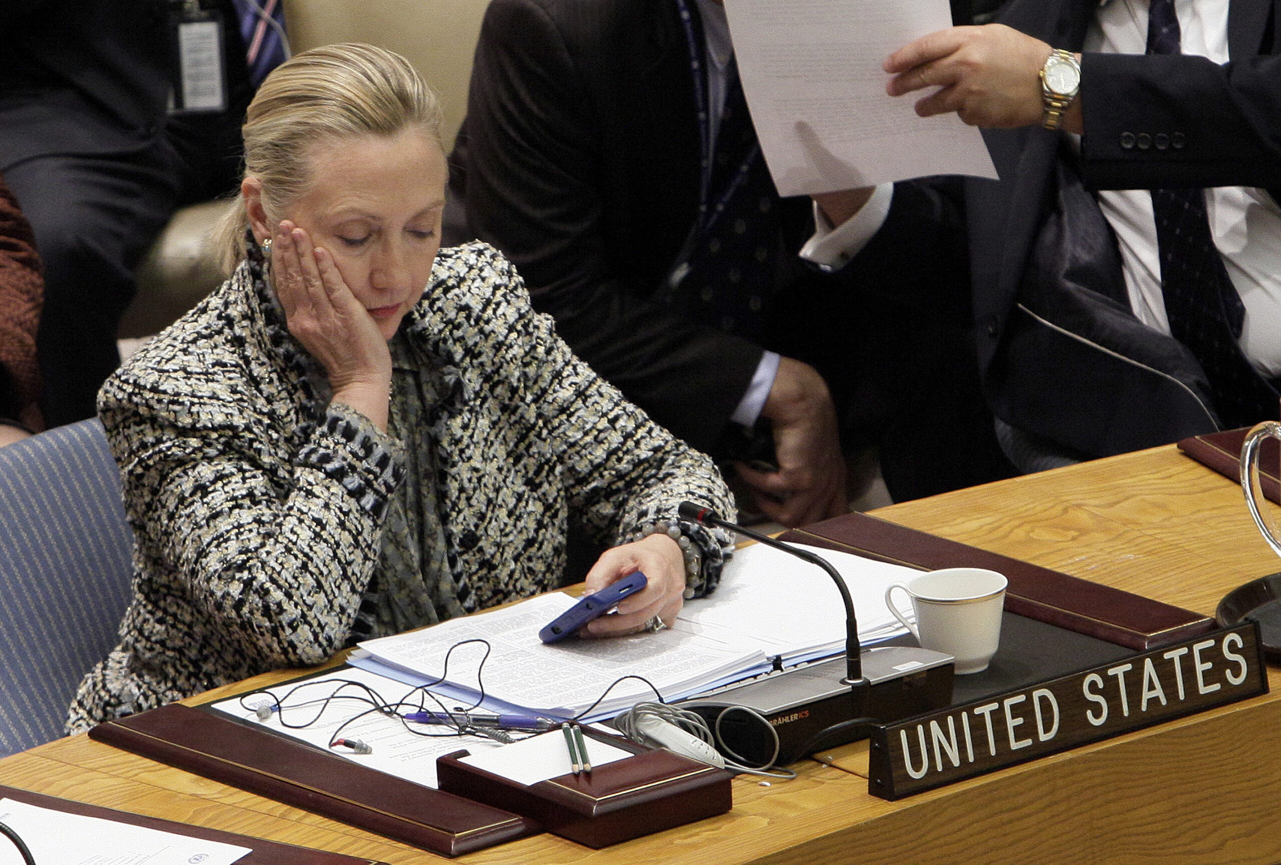 Clinton met with FBI over email probe