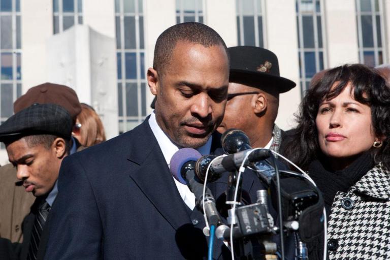 Report: Thomas Jr. had help in theft of city funds