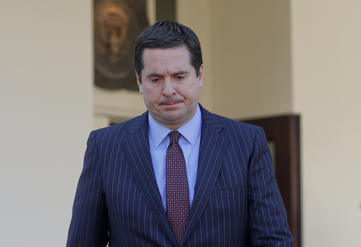 Intel chairman Devin Nunes apologizes to the panel, intel committee member says